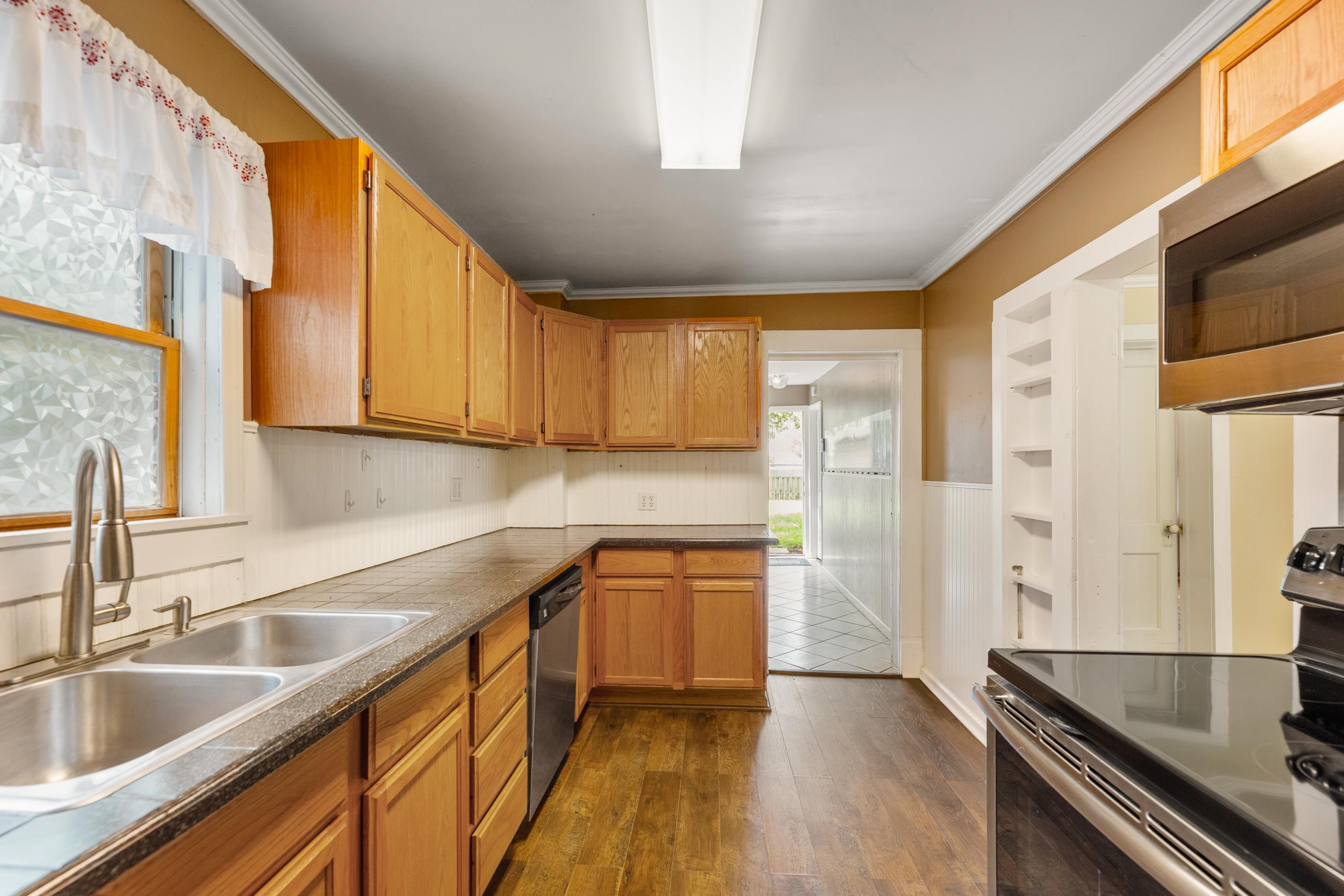 415 E 4th St, Newton, Kansas image 13