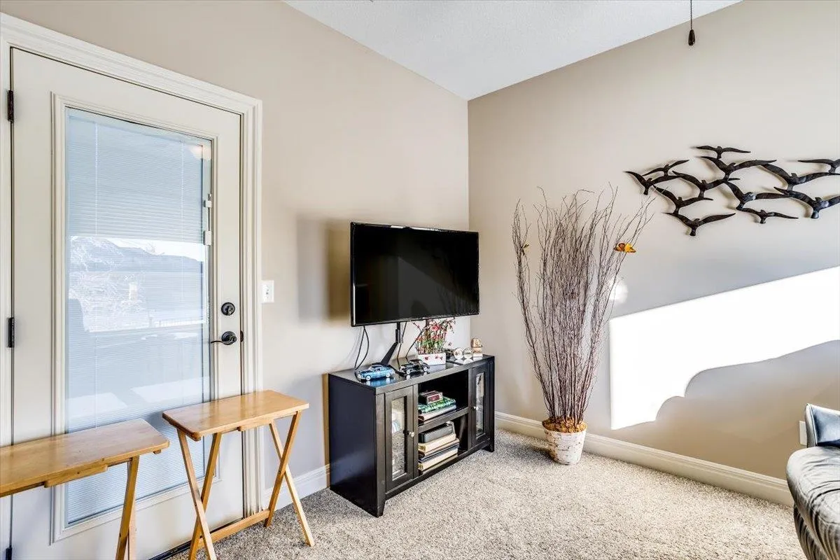 Derby, Kansas 67037, United States, 2 Bedrooms Bedrooms, ,2 BathroomsBathrooms,Residential,Pending,21760