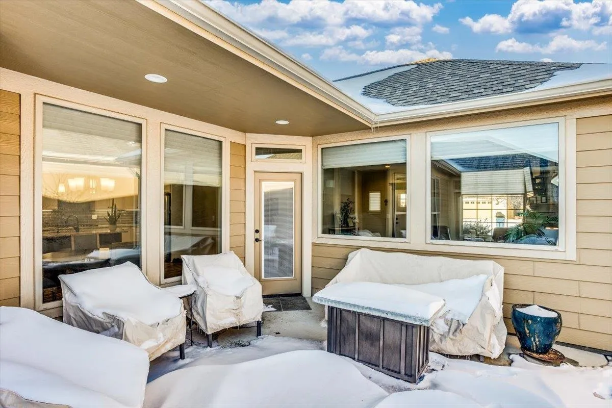 Derby, Kansas 67037, United States, 2 Bedrooms Bedrooms, ,2 BathroomsBathrooms,Residential,Pending,21760