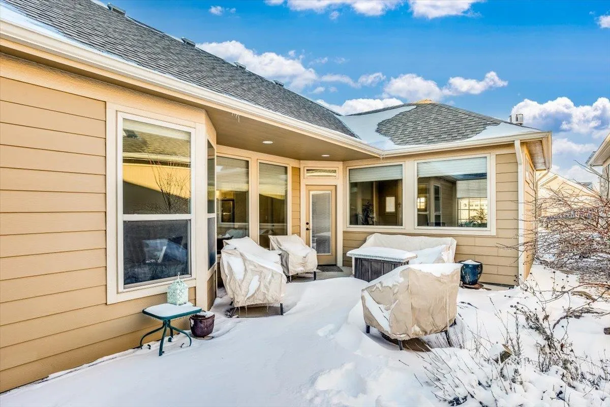 Derby, Kansas 67037, United States, 2 Bedrooms Bedrooms, ,2 BathroomsBathrooms,Residential,Pending,21760