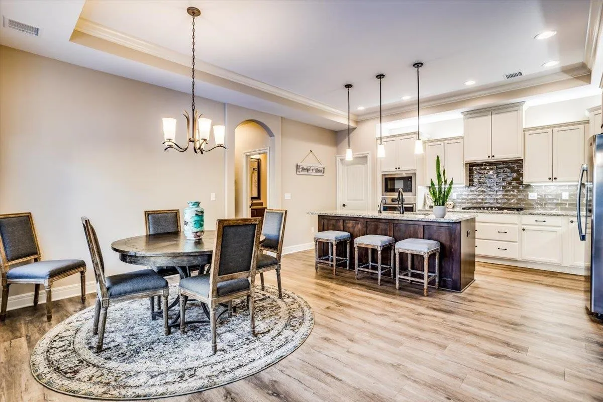 Derby, Kansas 67037, United States, 2 Bedrooms Bedrooms, ,2 BathroomsBathrooms,Residential,Pending,21760