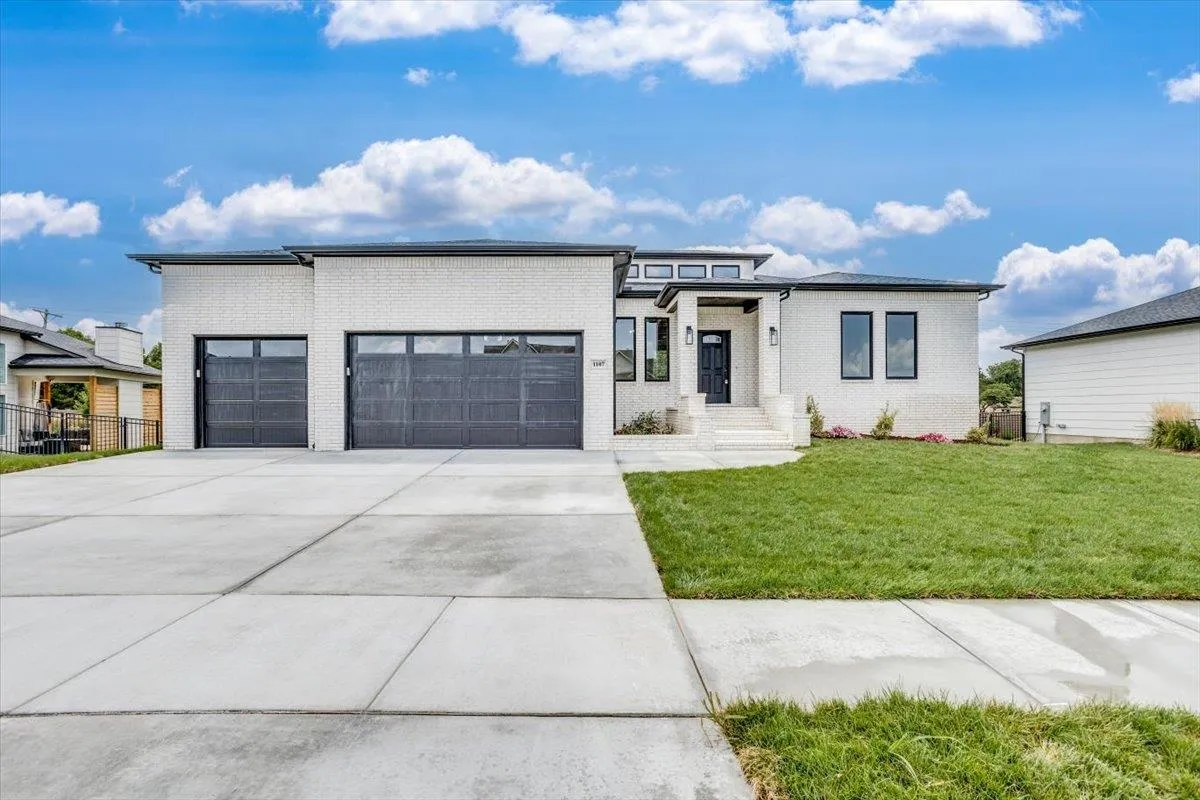 Derby, Kansas 67037, United States, 5 Bedrooms Bedrooms, ,4 BathroomsBathrooms,Residential,Active,62246 Derby, Kansas 67037, United States, 5 Bedrooms Bedrooms, ,4 BathroomsBathrooms,Residential,Active,62246