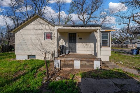 Homes For Sale - 1219 E Bayley St<br/> Sedgwick County, Wichita, KS 67211