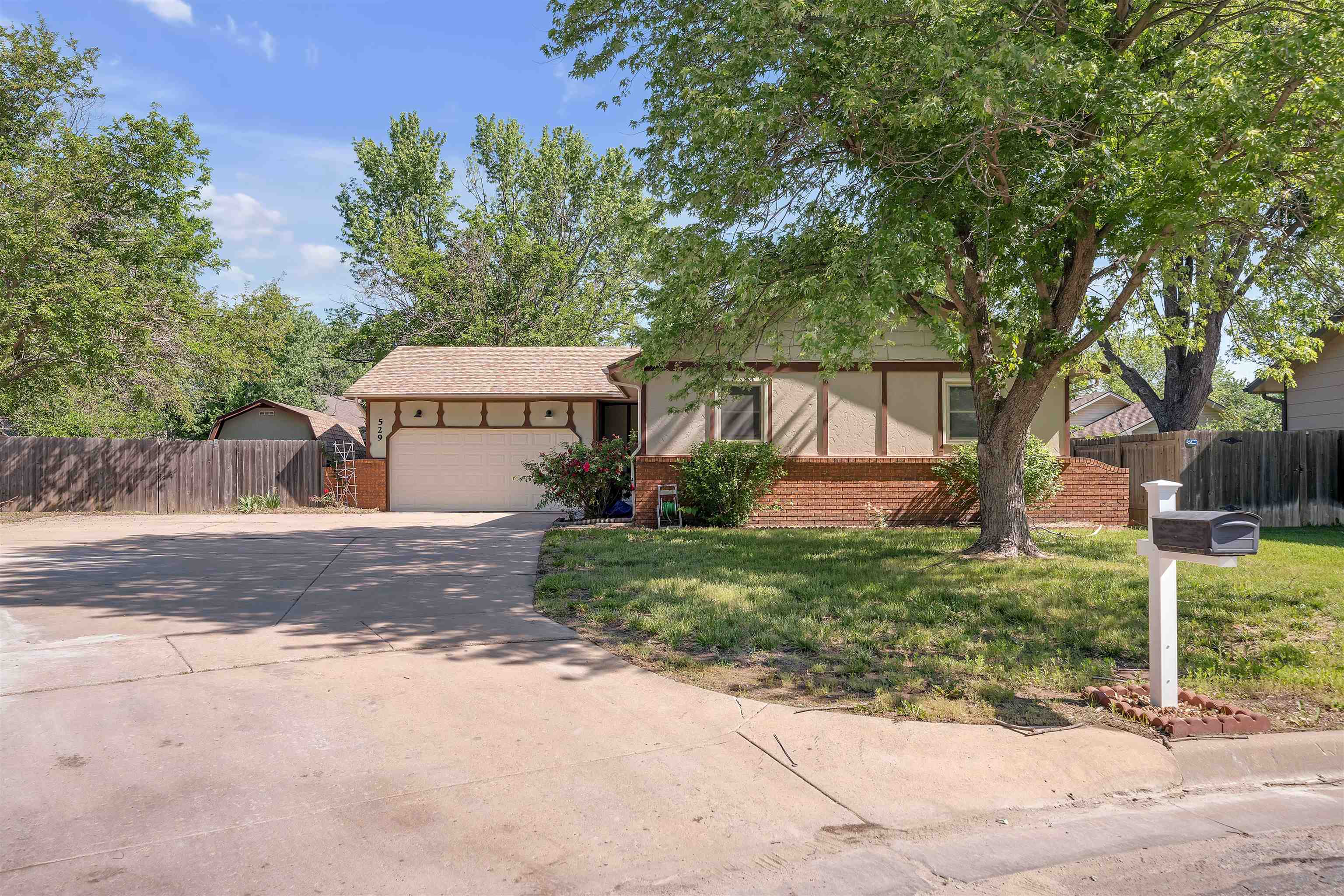 529 N Covington Ct, Wichita, Kansas image 1