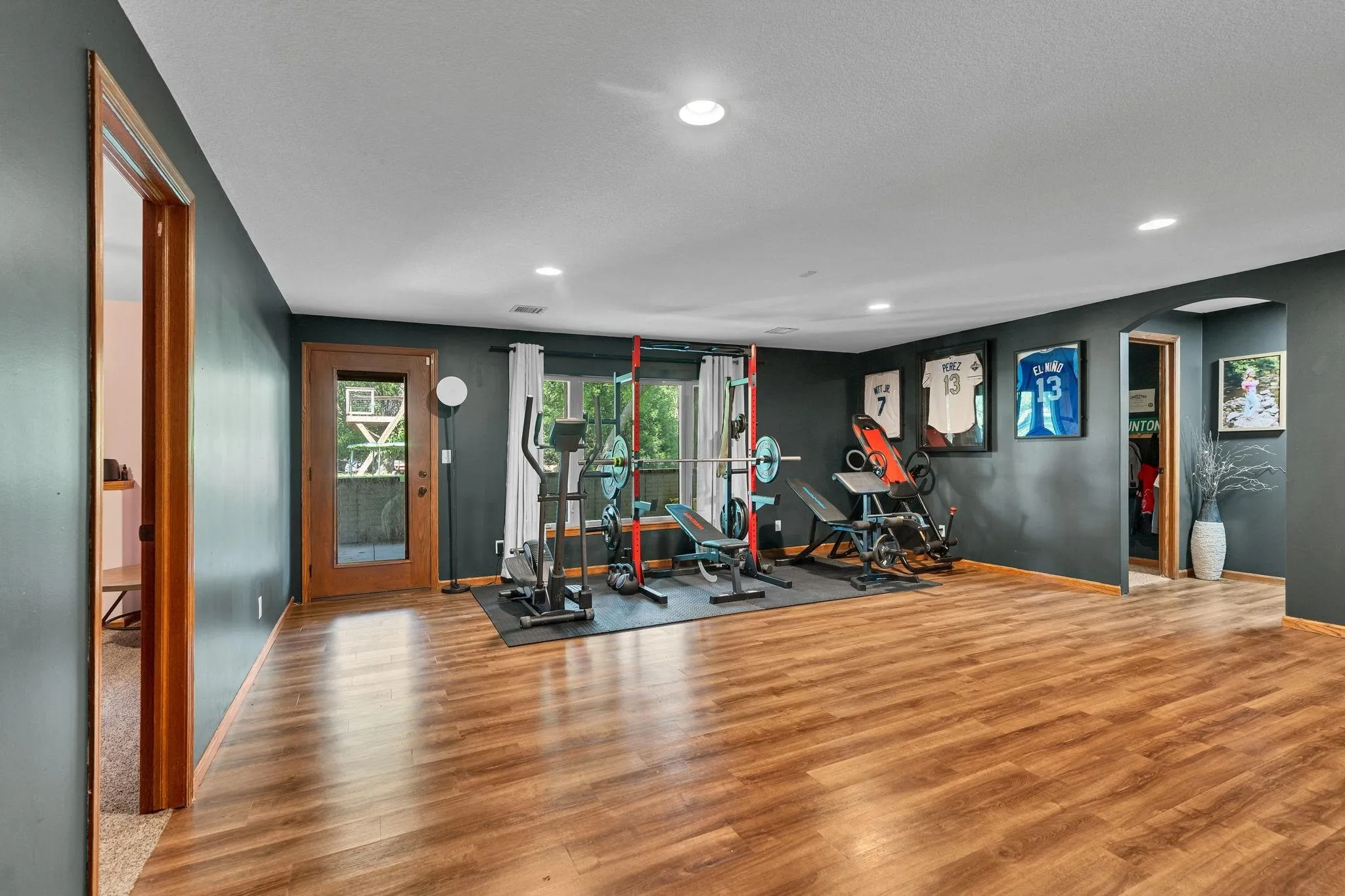 Towanda, Kansas 67144, United States, 6 Bedrooms Bedrooms, ,4 BathroomsBathrooms,Residential,Active,181914