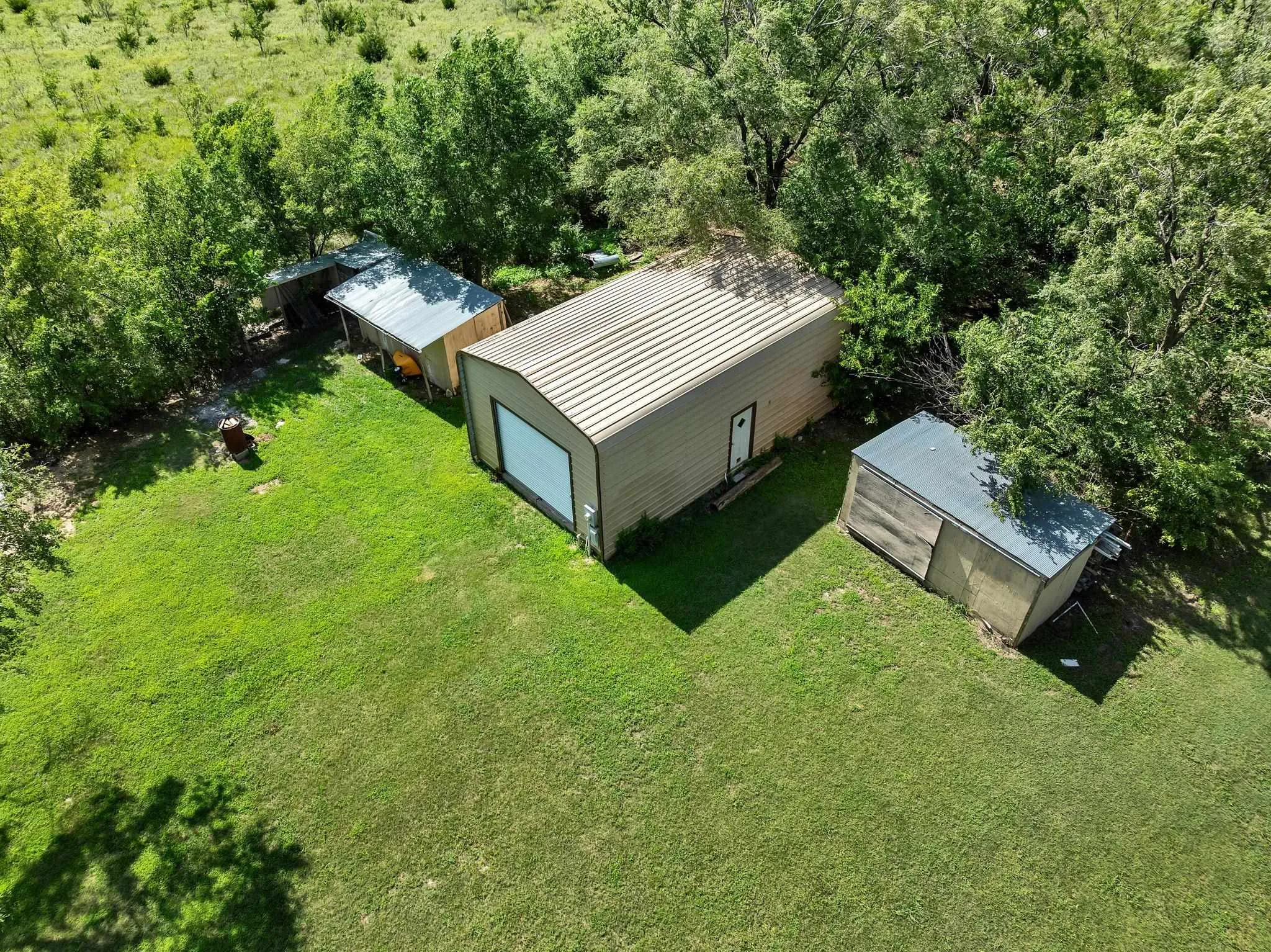 Towanda, Kansas 67144, United States, 6 Bedrooms Bedrooms, ,4 BathroomsBathrooms,Residential,Active,181914