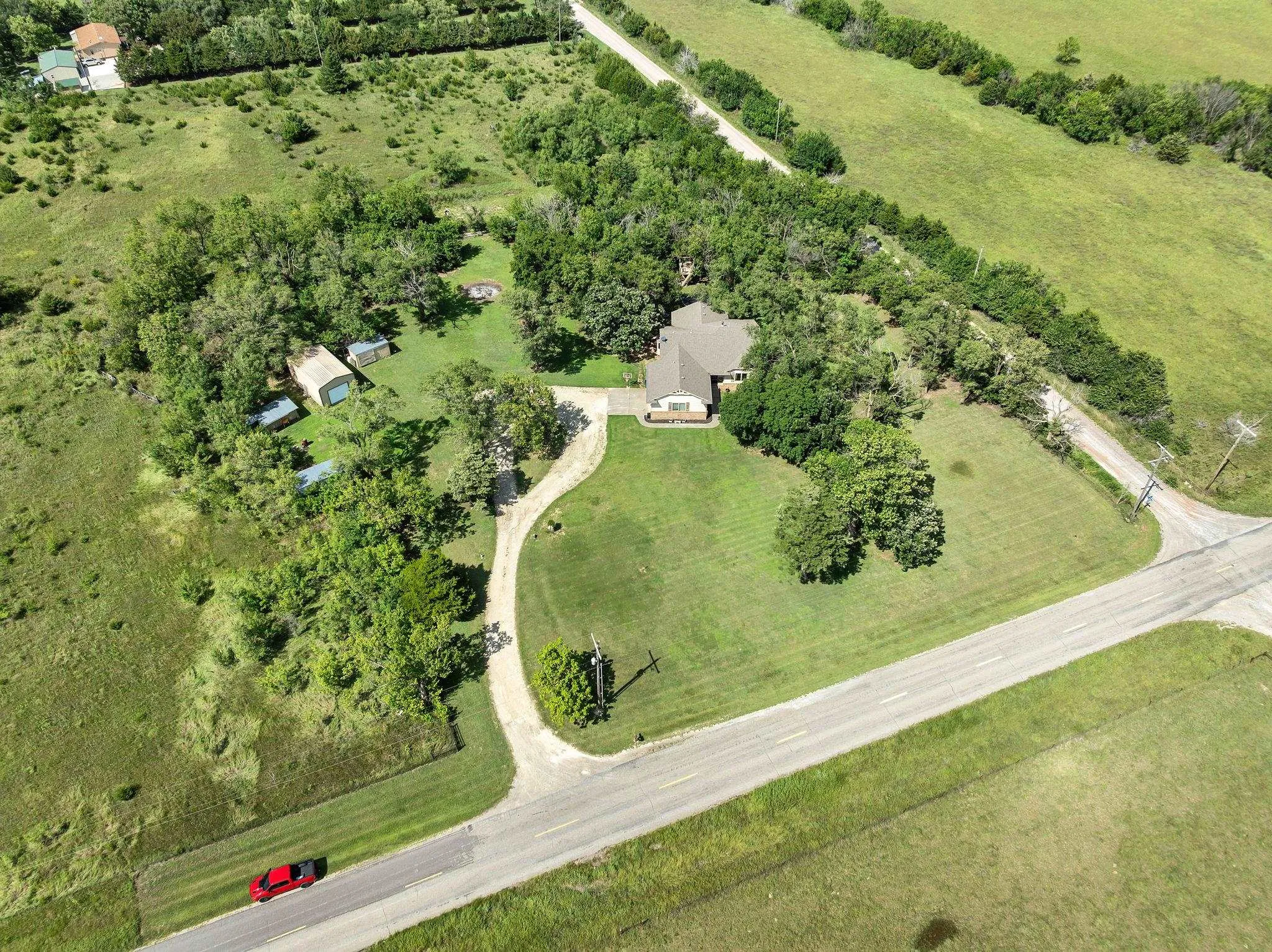 Towanda, Kansas 67144, United States, 6 Bedrooms Bedrooms, ,4 BathroomsBathrooms,Residential,Active,181914