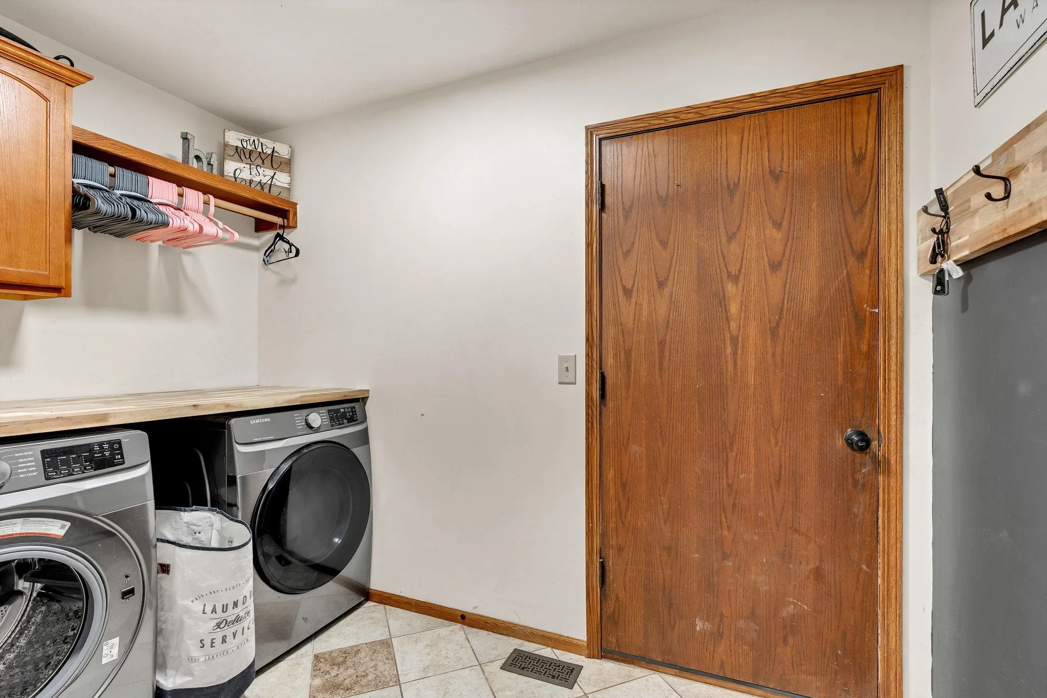 Towanda, Kansas 67144, United States, 6 Bedrooms Bedrooms, ,4 BathroomsBathrooms,Residential,Active,181914