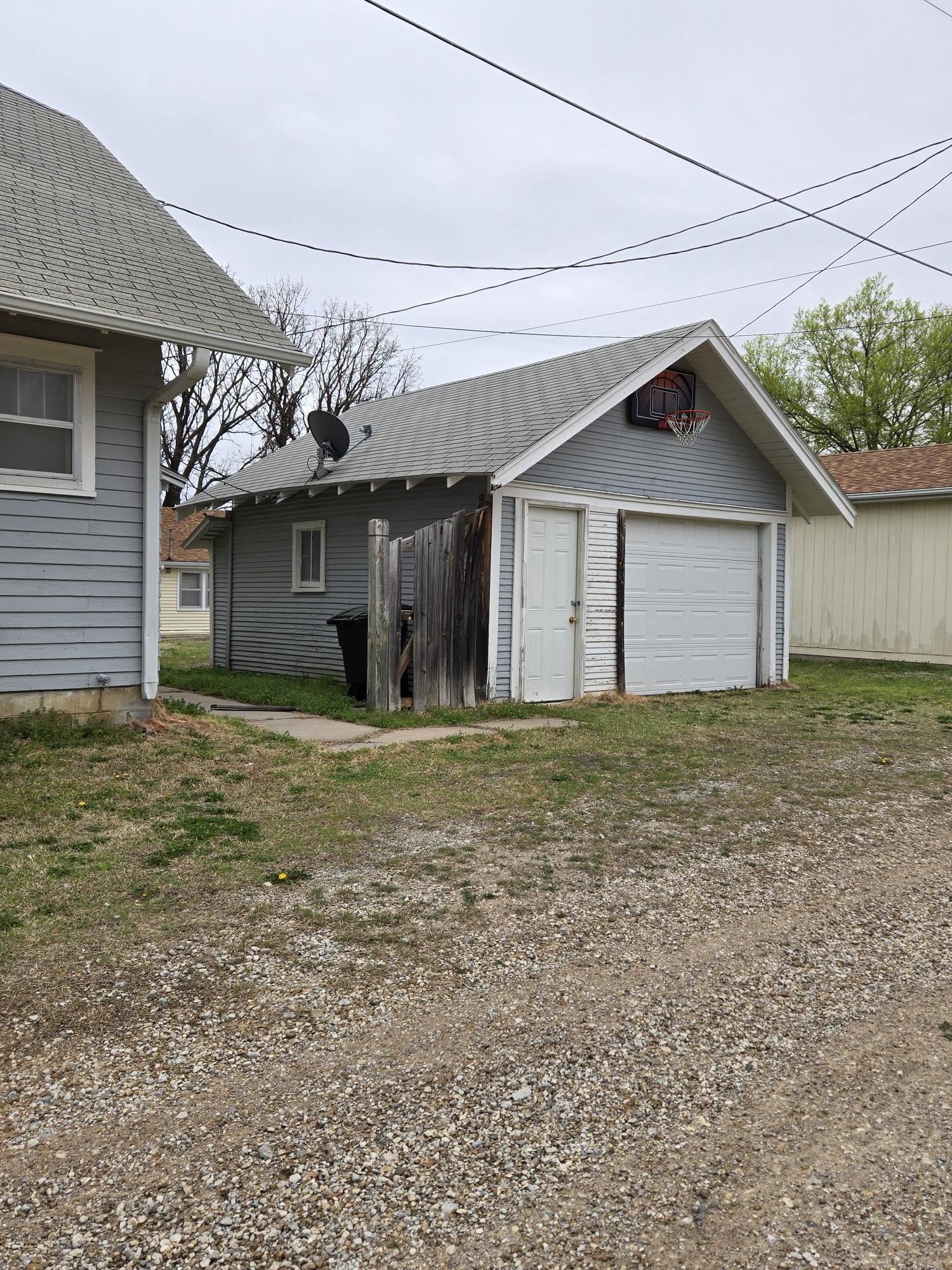 1717 Janes Ave, Winfield, Kansas image 20