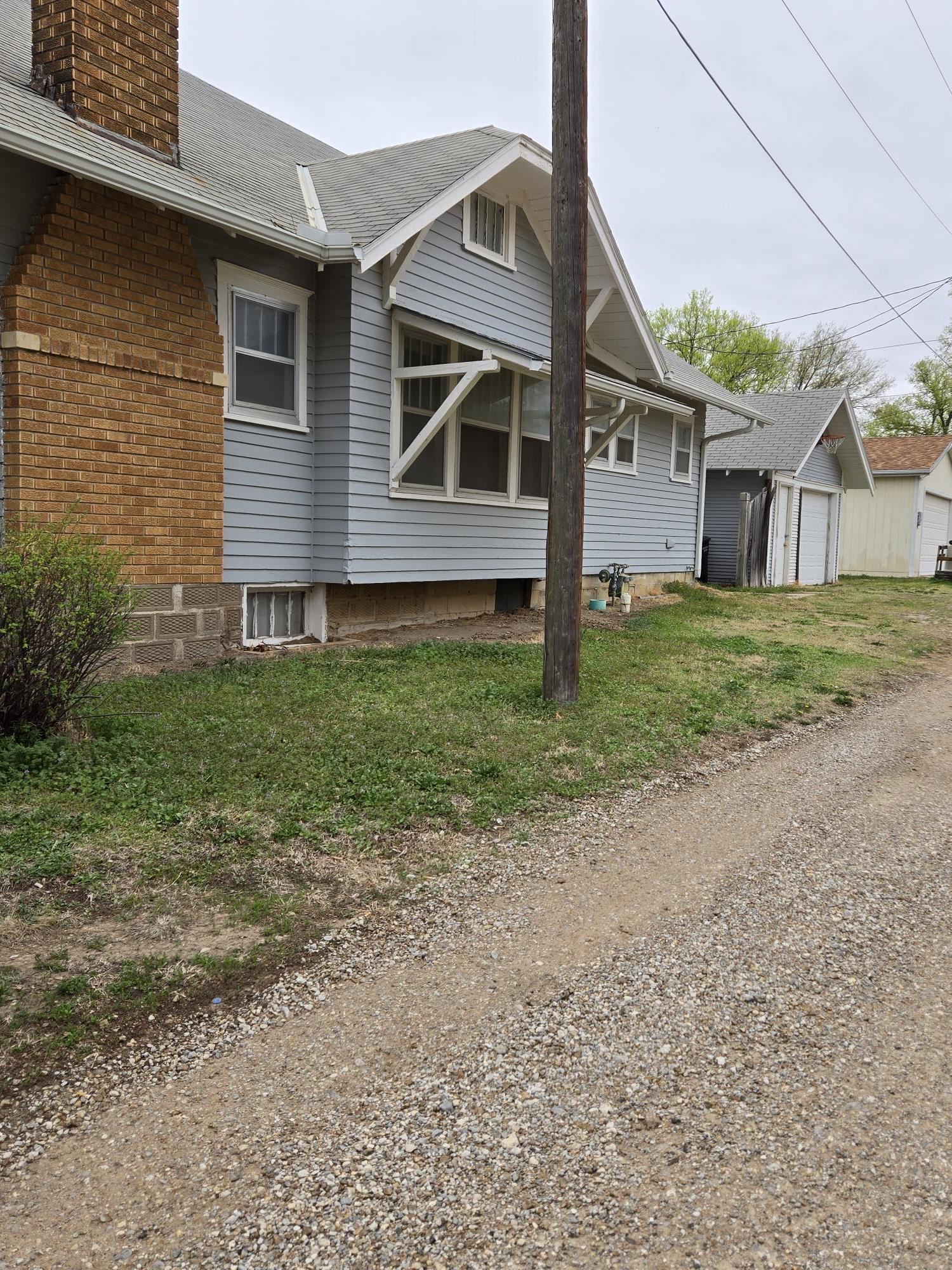 1717 Janes Ave, Winfield, Kansas image 19