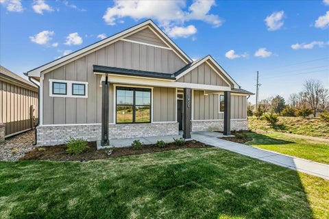 Townhouse For Sale - 14105 W Barn Owl St<br/> Sedgwick County, Wichita, KS 67235