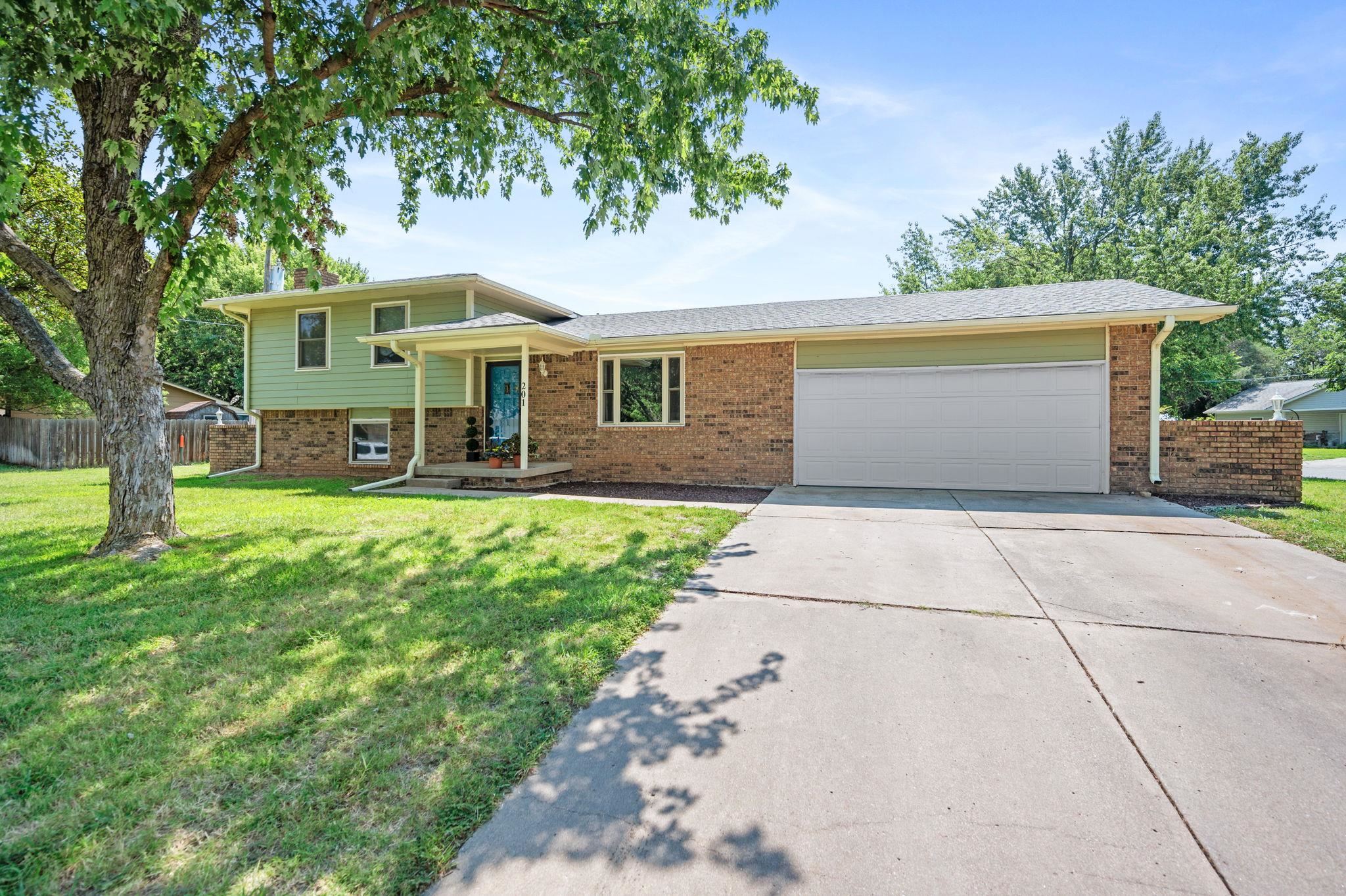 201 Janet Ave, Clearwater, Kansas image 4