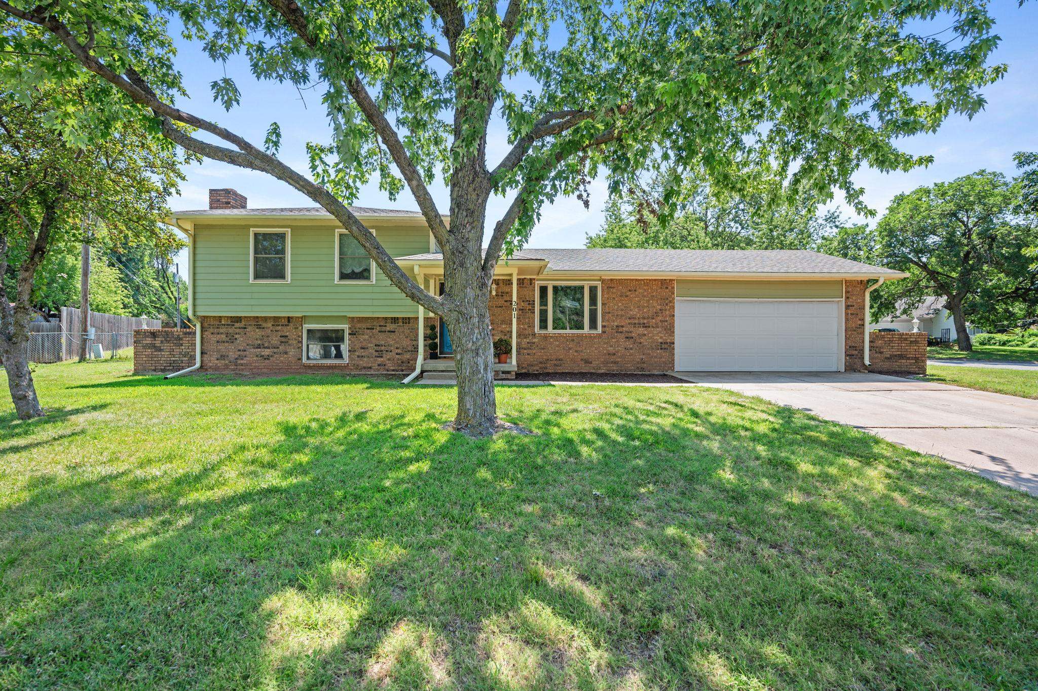 201 Janet Ave, Clearwater, Kansas image 1