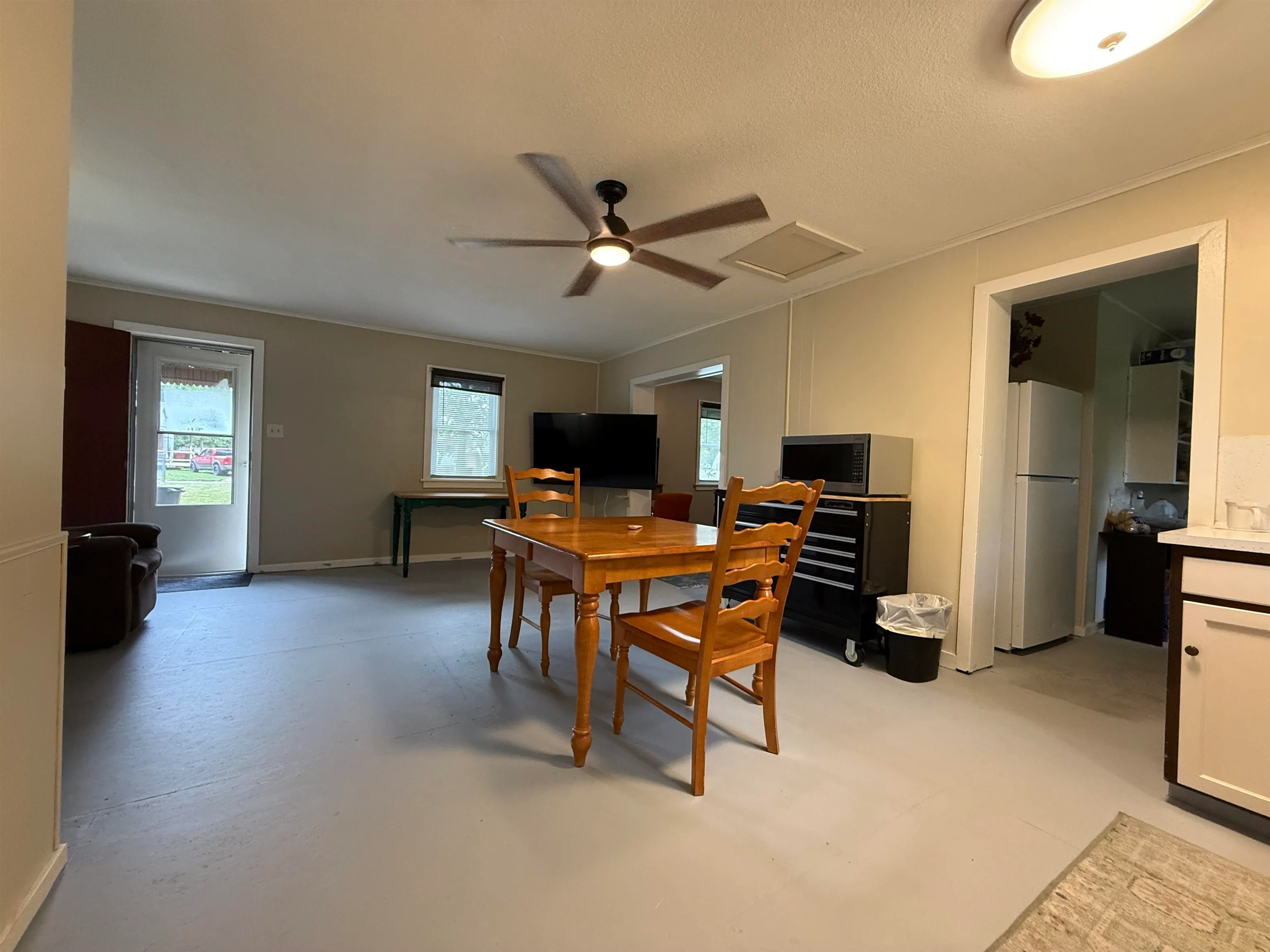 Winfield, Kansas 67156, United States, 1 Bedroom Bedrooms, ,1 BathroomBathrooms,Residential,Active,224709