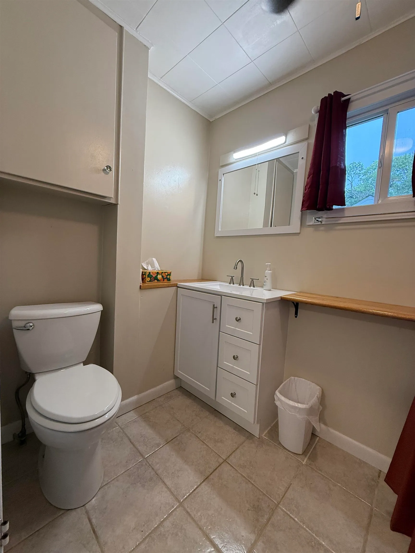 Winfield, Kansas 67156, United States, 1 Bedroom Bedrooms, ,1 BathroomBathrooms,Residential,Active,224709