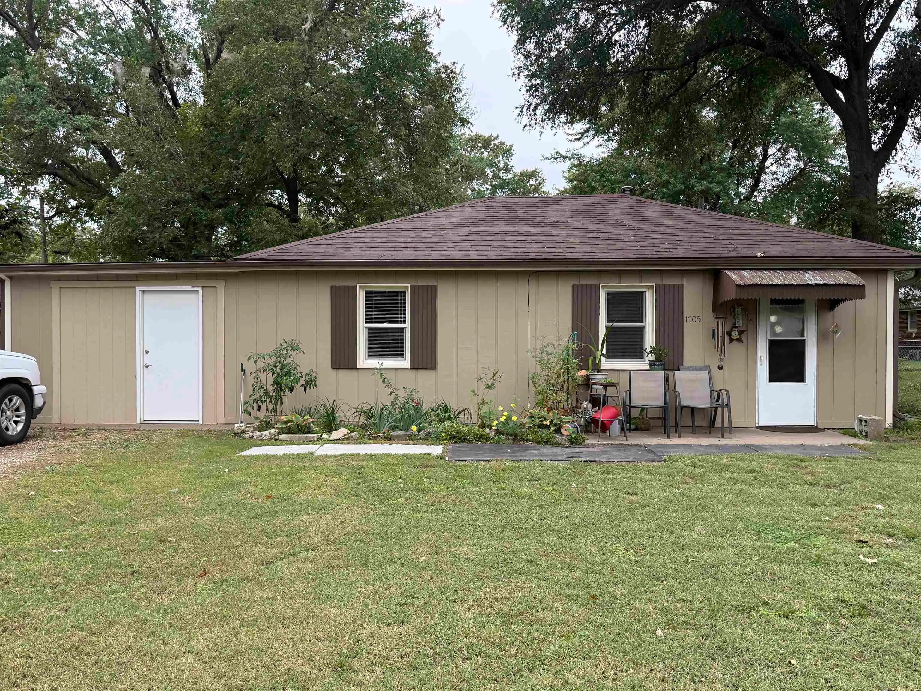 Winfield, Kansas 67156, United States, 1 Bedroom Bedrooms, ,1 BathroomBathrooms,Residential,Active,224709