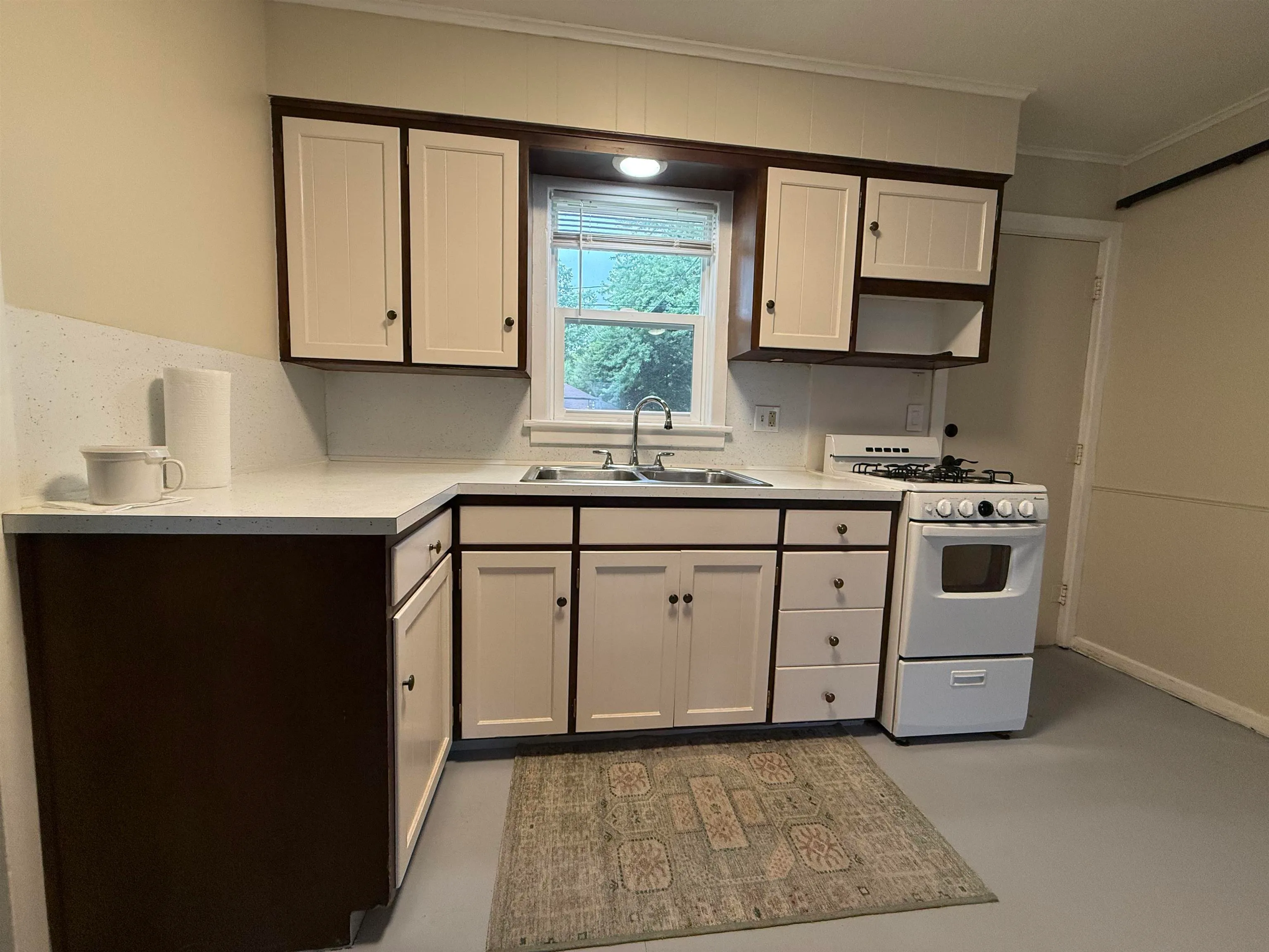 Winfield, Kansas 67156, United States, 1 Bedroom Bedrooms, ,1 BathroomBathrooms,Residential,Active,224709