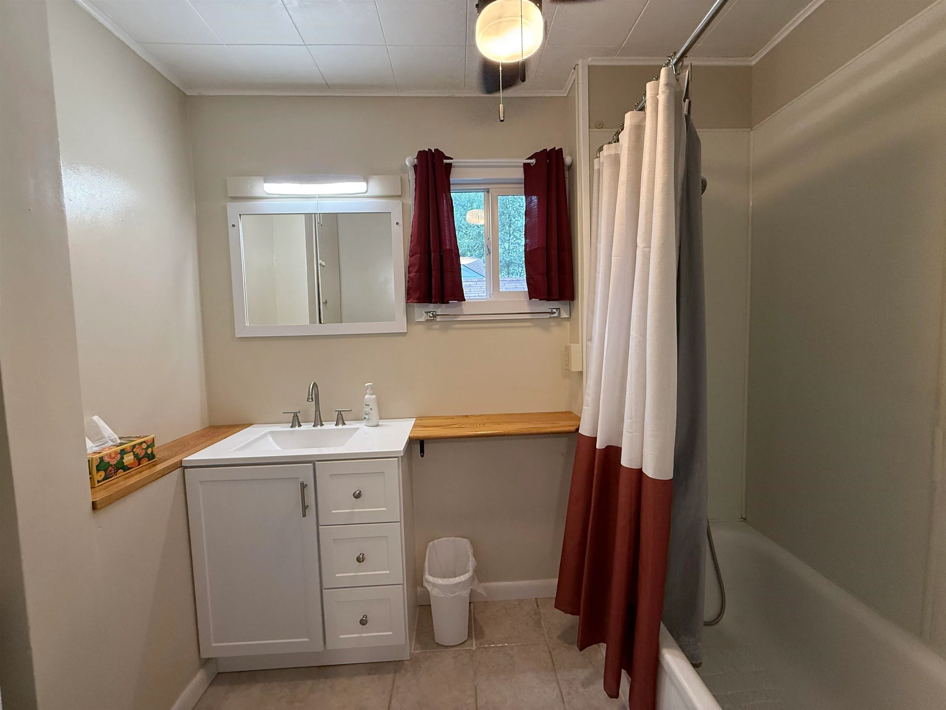 Winfield, Kansas 67156, United States, 1 Bedroom Bedrooms, ,1 BathroomBathrooms,Residential,Active,224709