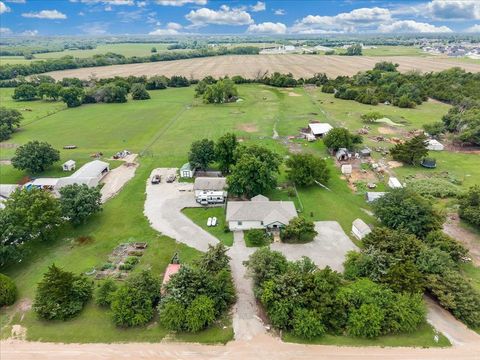 Homes For Sale - 10101 E 106th St S St<br/> Sedgwick County, Mulvane, KS 67110