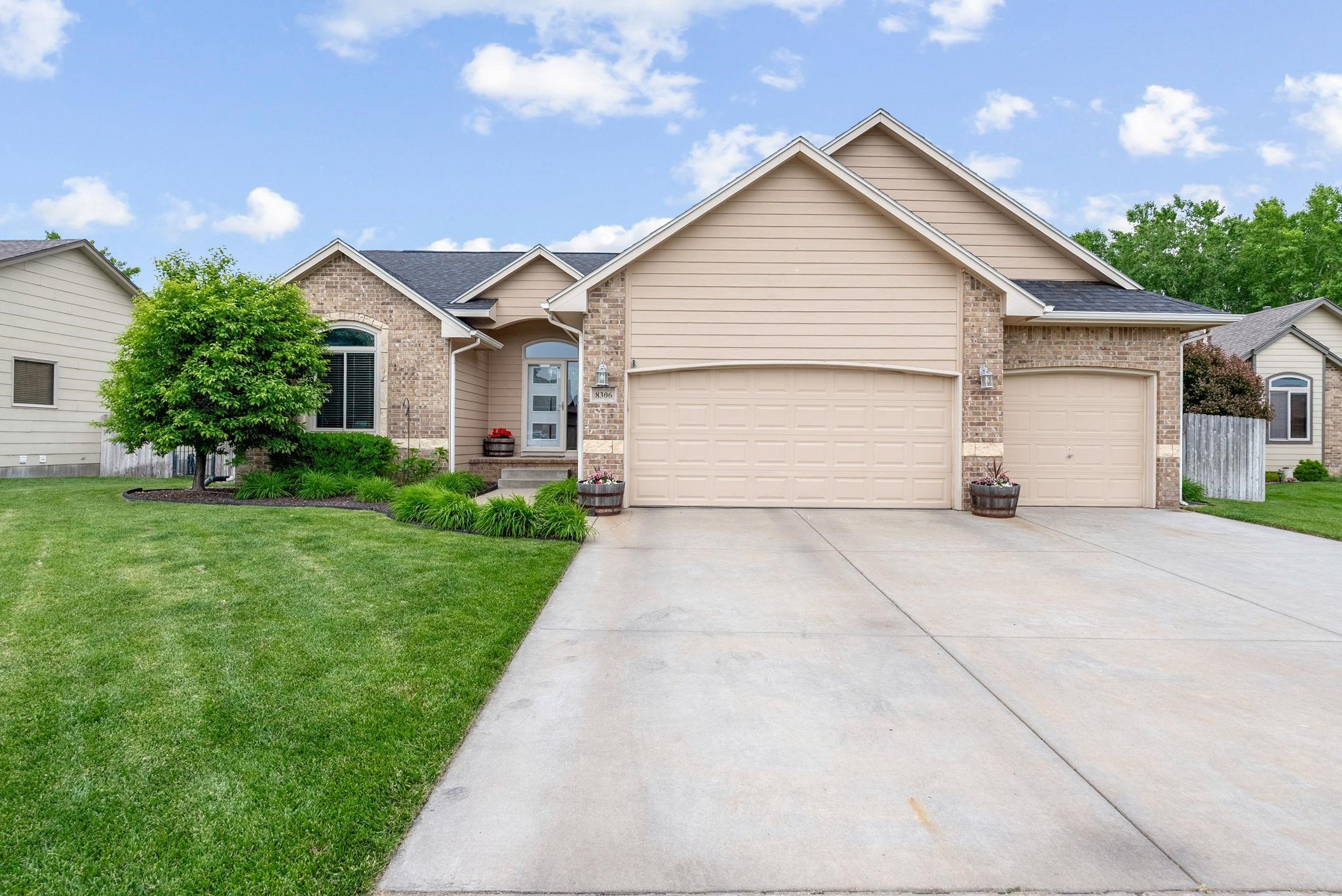 8306 W Candlewood Cir, Wichita, Kansas image 32