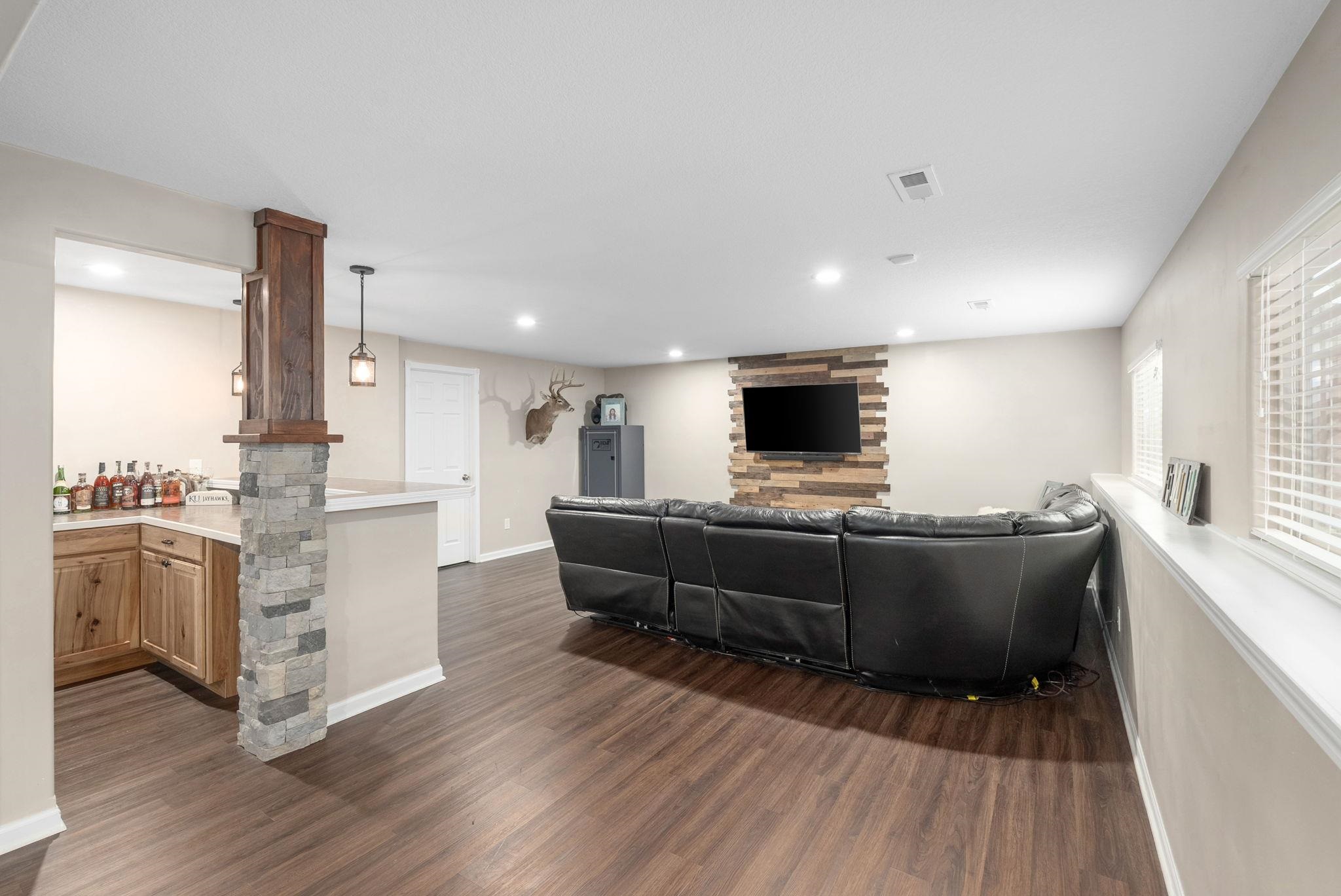 8306 W Candlewood Cir, Wichita, Kansas image 15