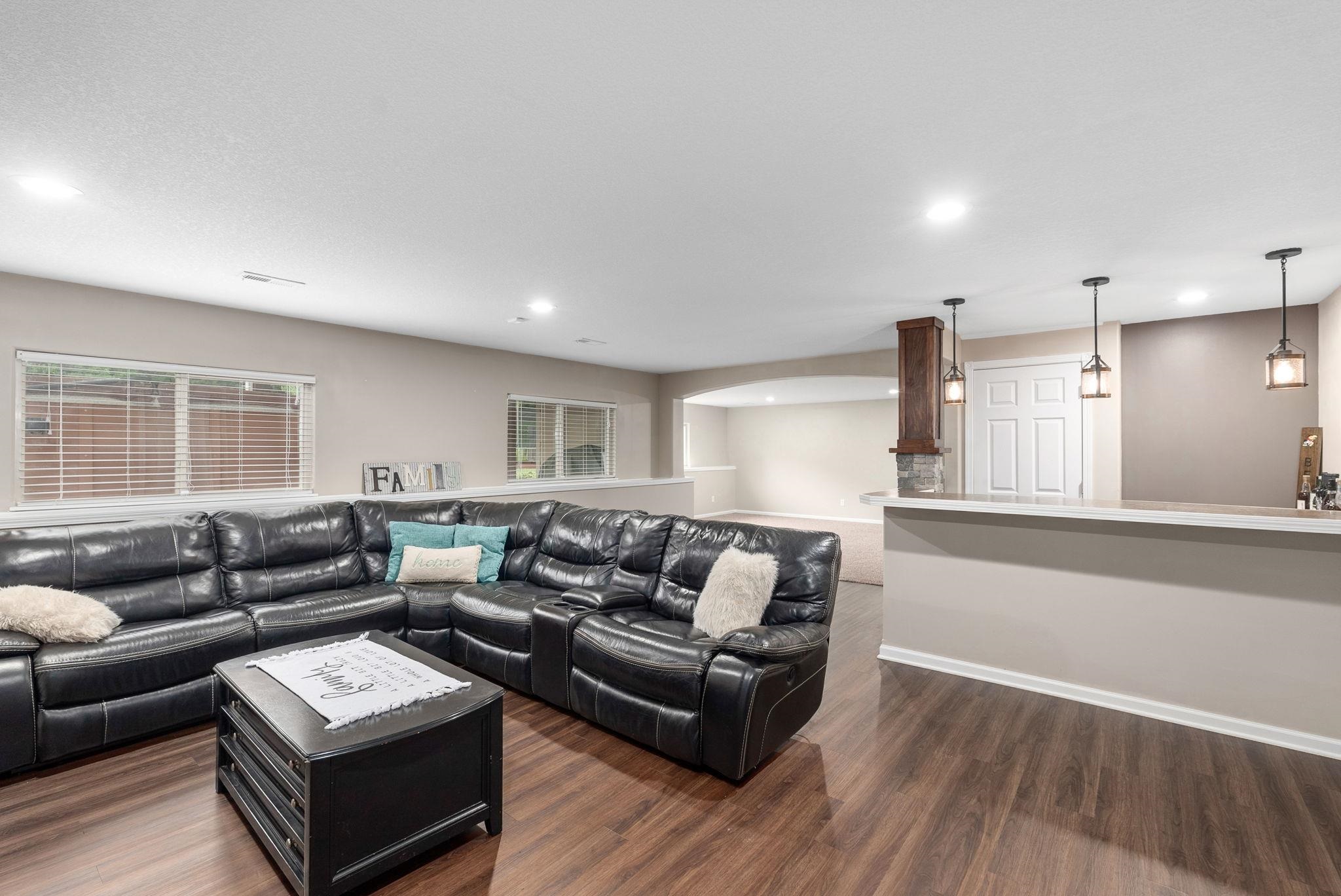 8306 W Candlewood Cir, Wichita, Kansas image 14