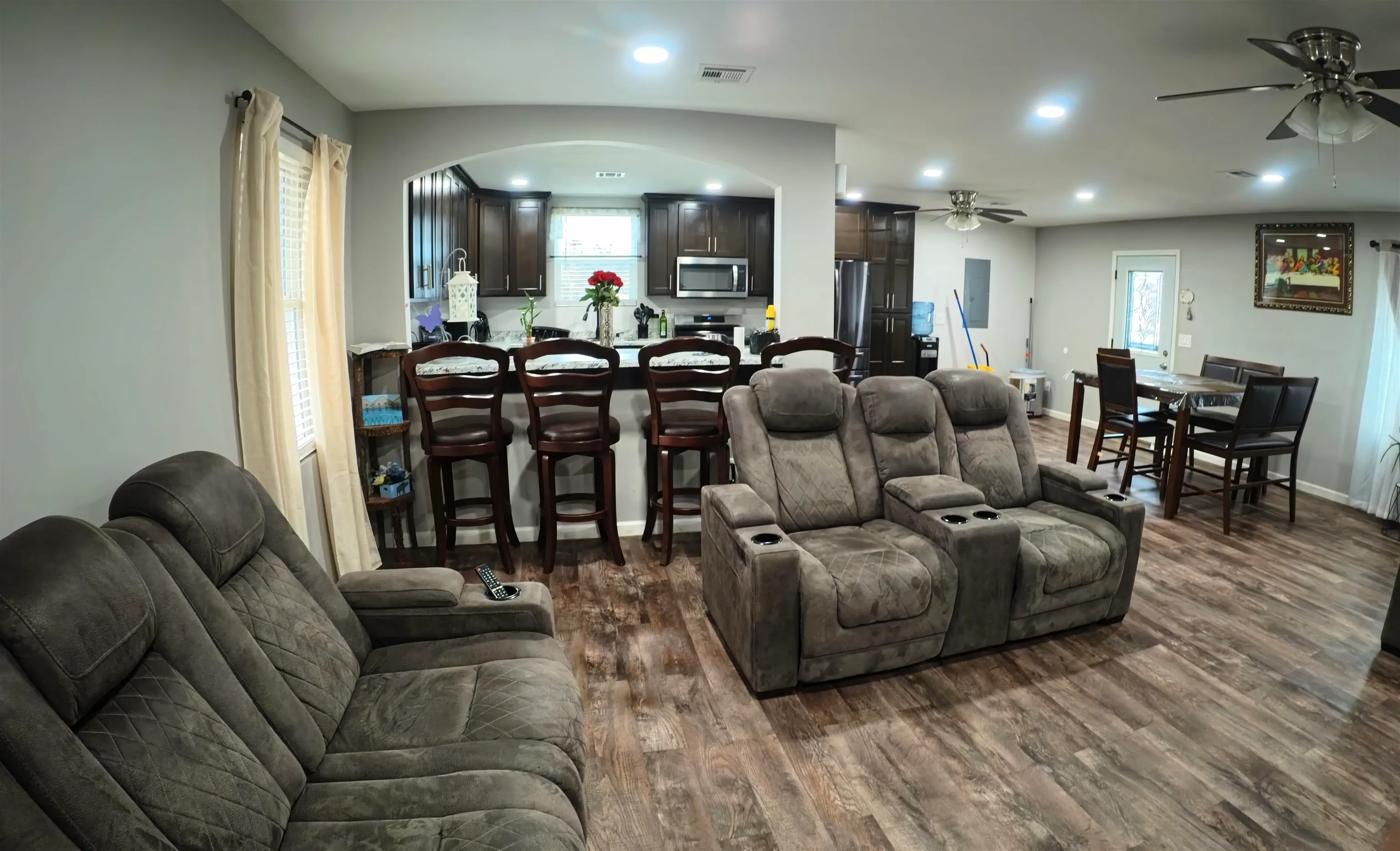 Mulvane, Kansas 67110, United States, 3 Bedrooms Bedrooms, ,2 BathroomsBathrooms,Residential,Active,2893