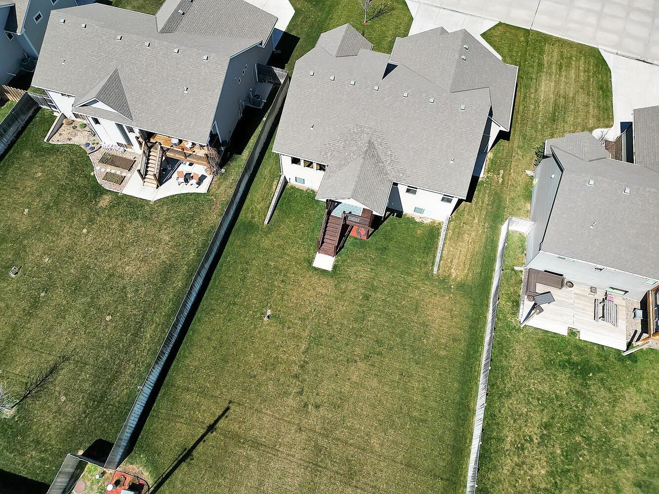 221 Springlake Dr, Newton, Kansas image 36