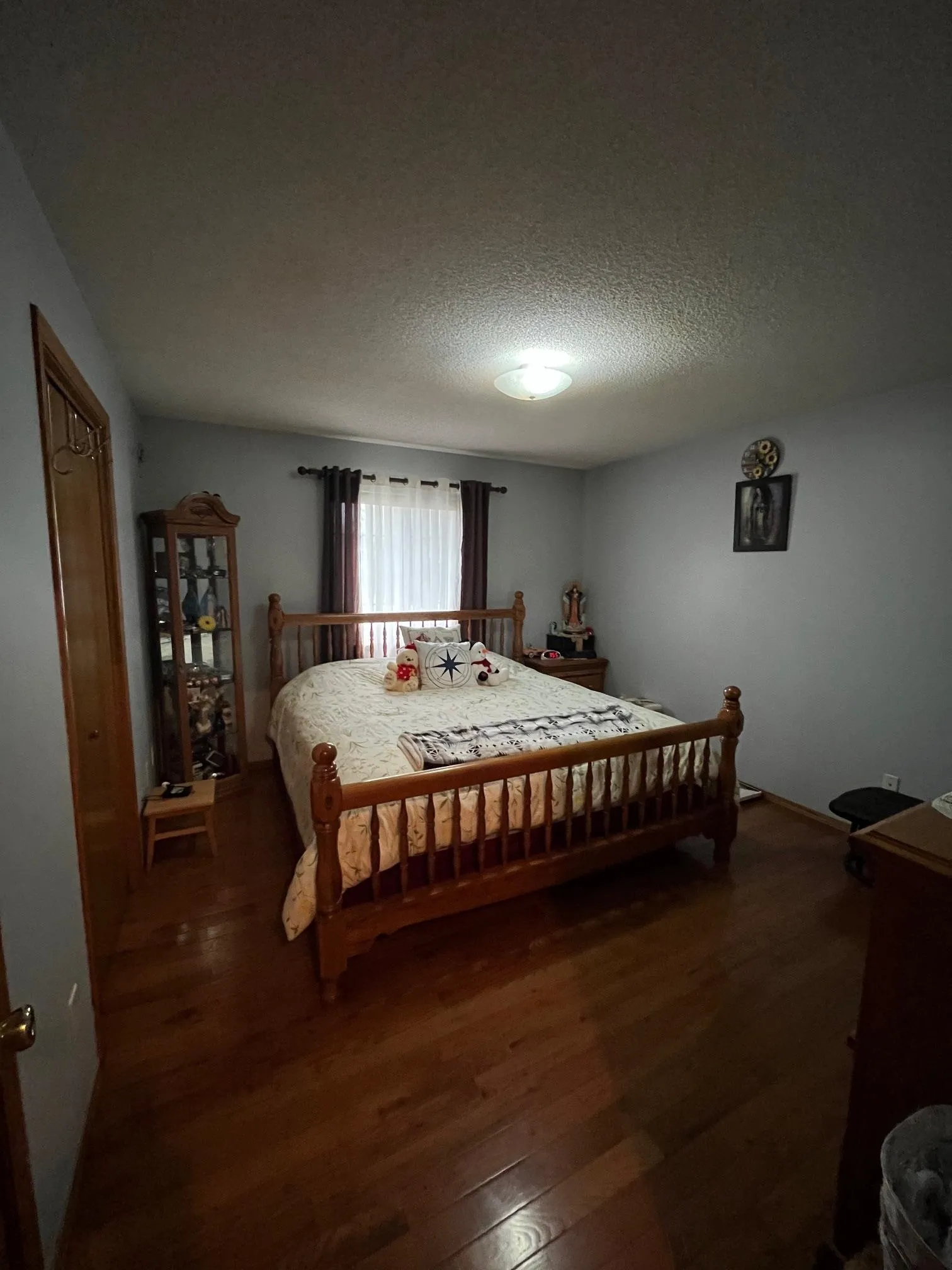 Wichita, Kansas 67215, United States, 3 Bedrooms Bedrooms, ,2 BathroomsBathrooms,Residential,Pending,34320