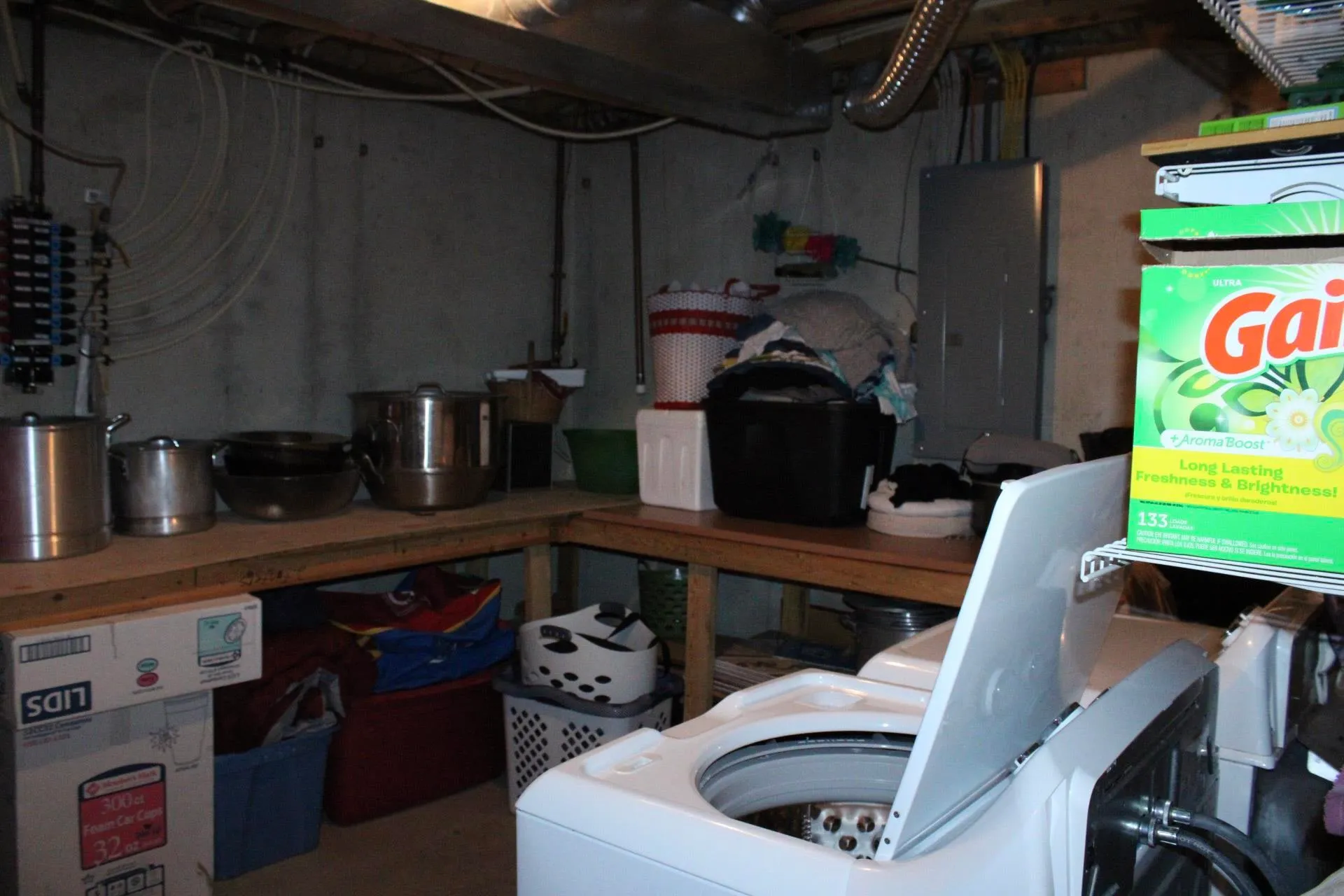 Wichita, Kansas 67215, United States, 3 Bedrooms Bedrooms, ,2 BathroomsBathrooms,Residential,Pending,34320