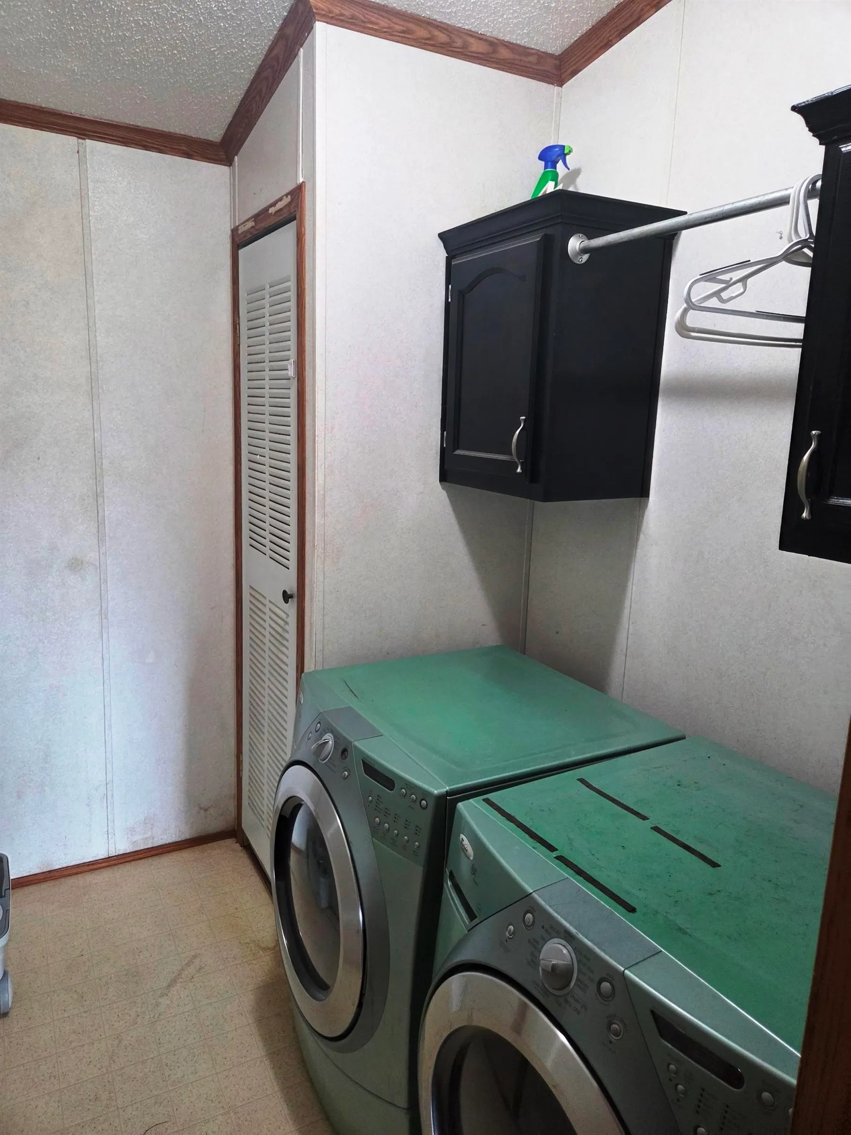 Newton, Kansas 67114, United States, 4 Bedrooms Bedrooms, ,3 BathroomsBathrooms,Residential,Active,149803