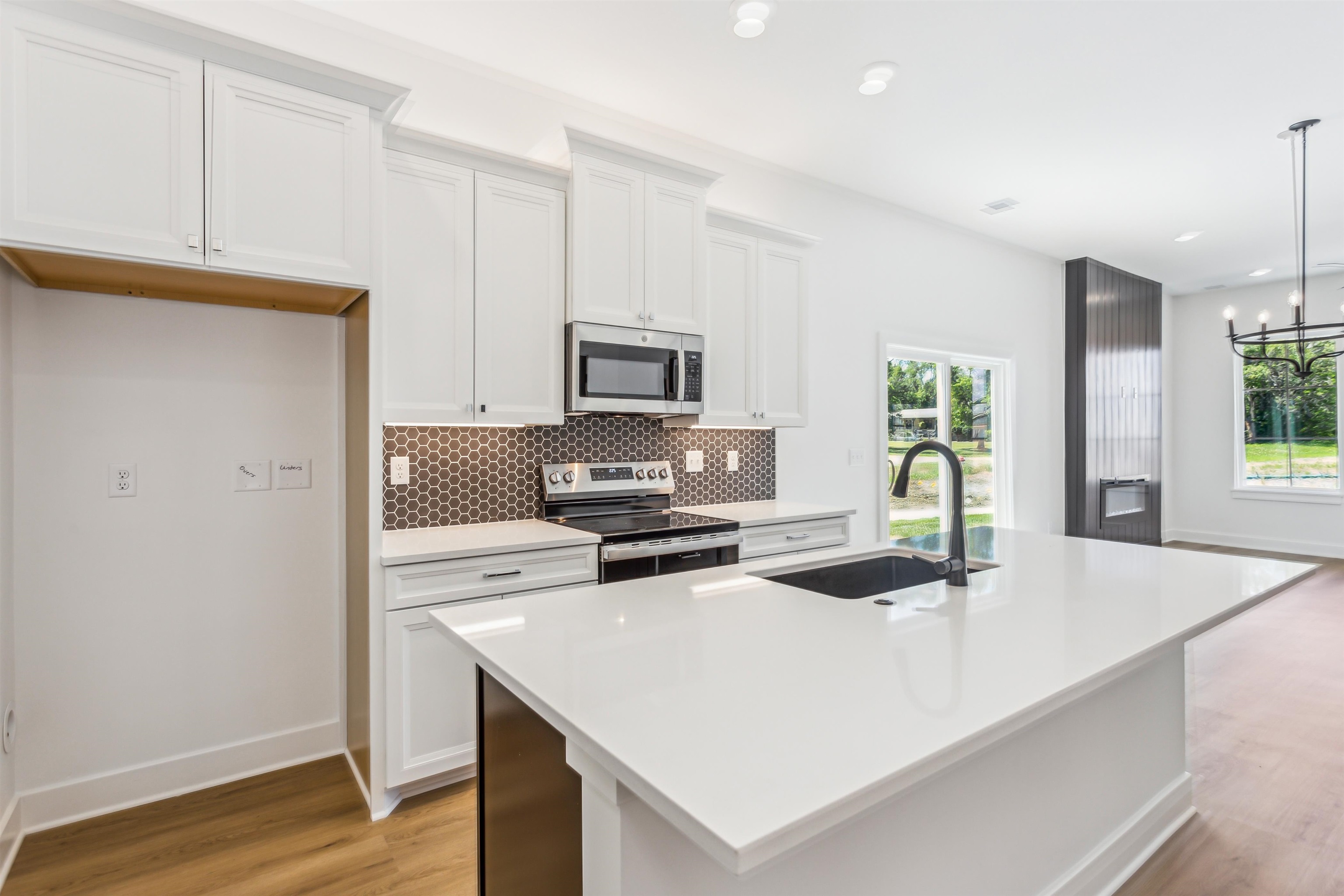 417 E Lexington Ln, Andover, Kansas image 20