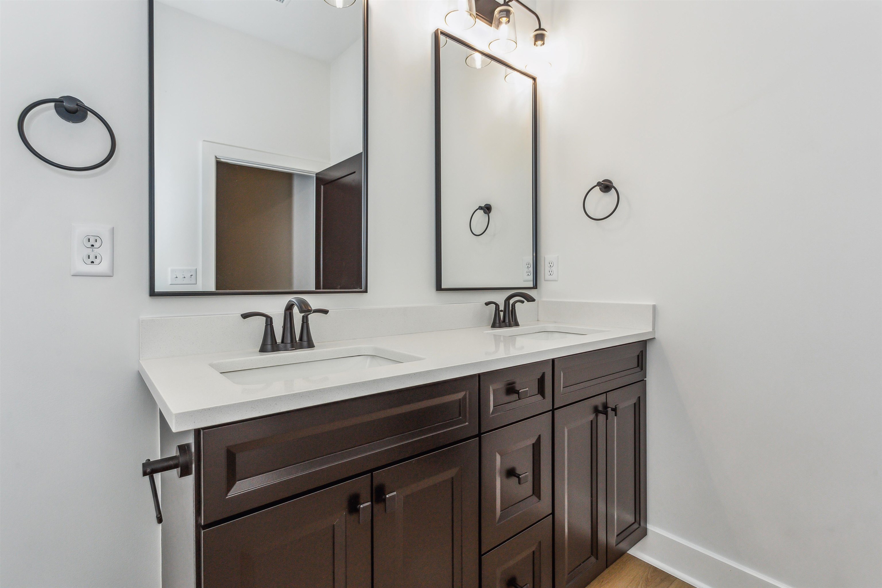 417 E Lexington Ln, Andover, Kansas image 14