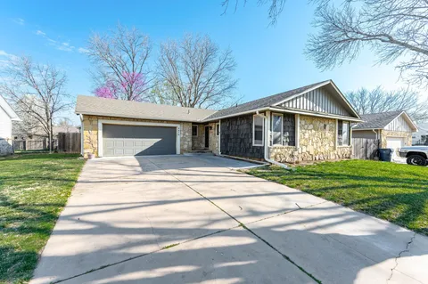 8616 E Longlake St, Wichita, KS MLS: 652732
