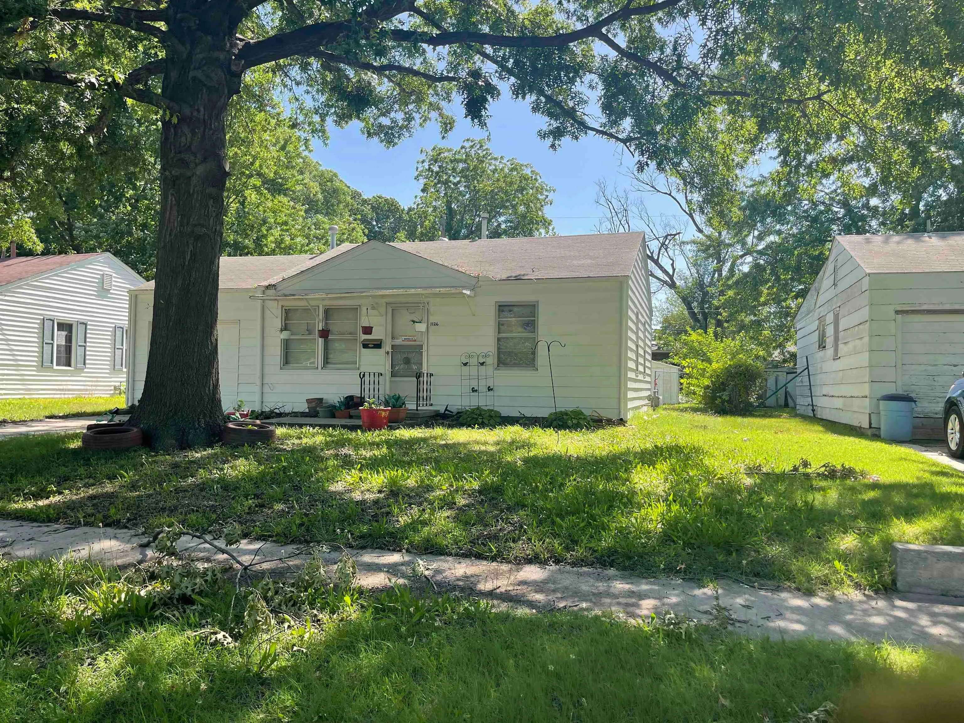 Wichita, Kansas 67218, United States, 2 Bedrooms Bedrooms, ,1 BathroomBathrooms,Residential,Pending,155848