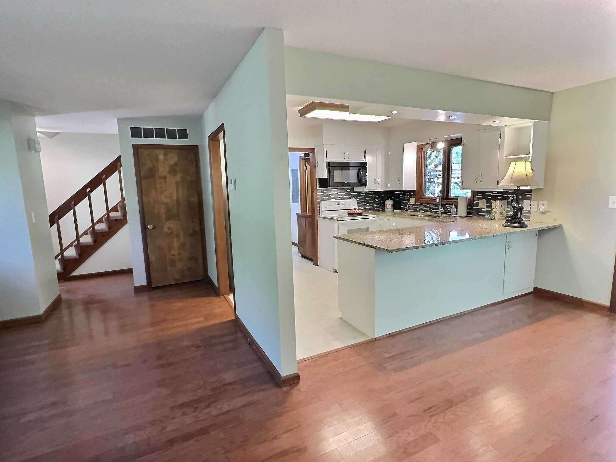 3209 Royer West Dr, Newton, Kansas image 4