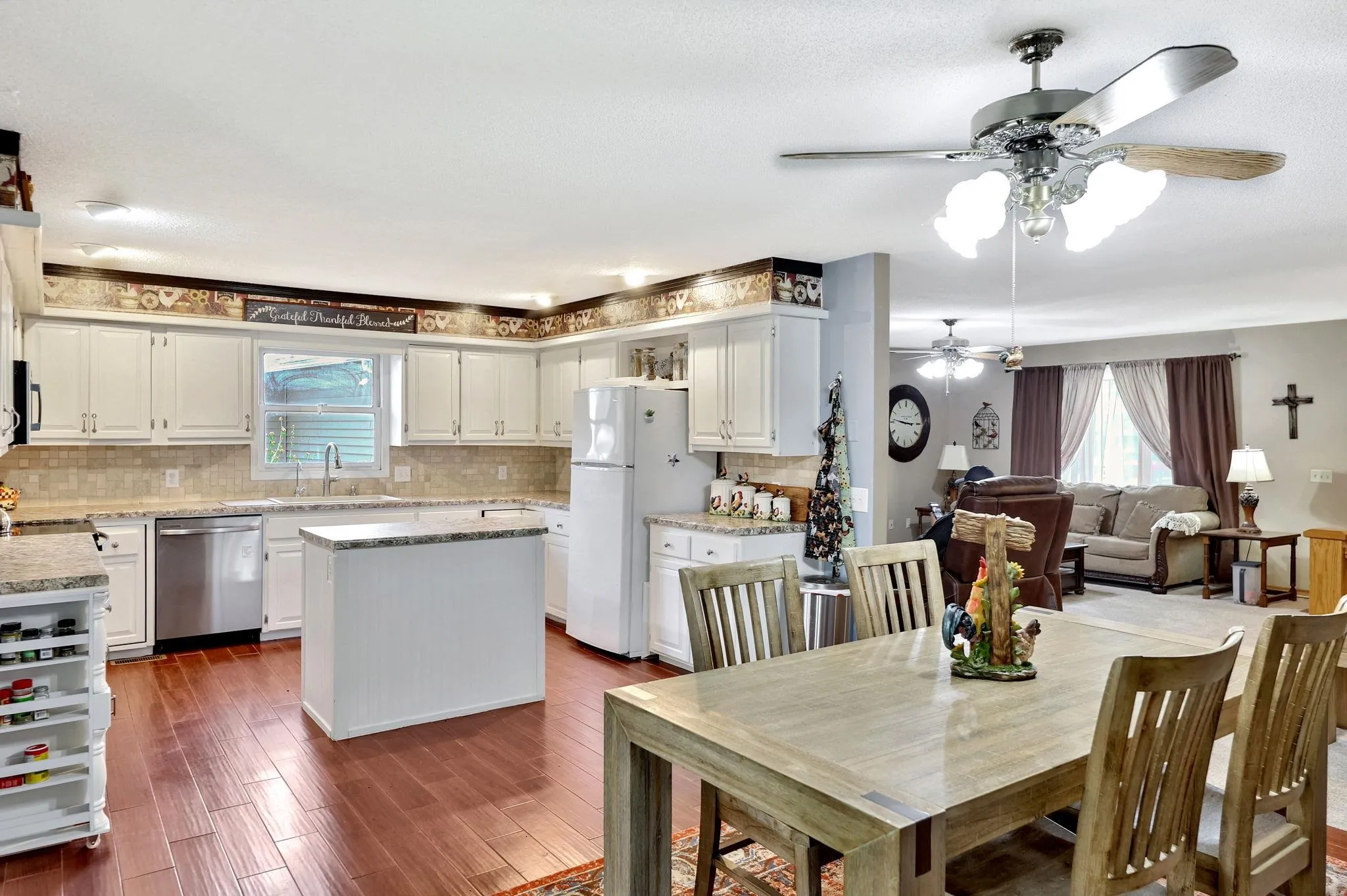 Goddard, Kansas 67052, United States, 4 Bedrooms Bedrooms, ,3 BathroomsBathrooms,Residential,Active,116393