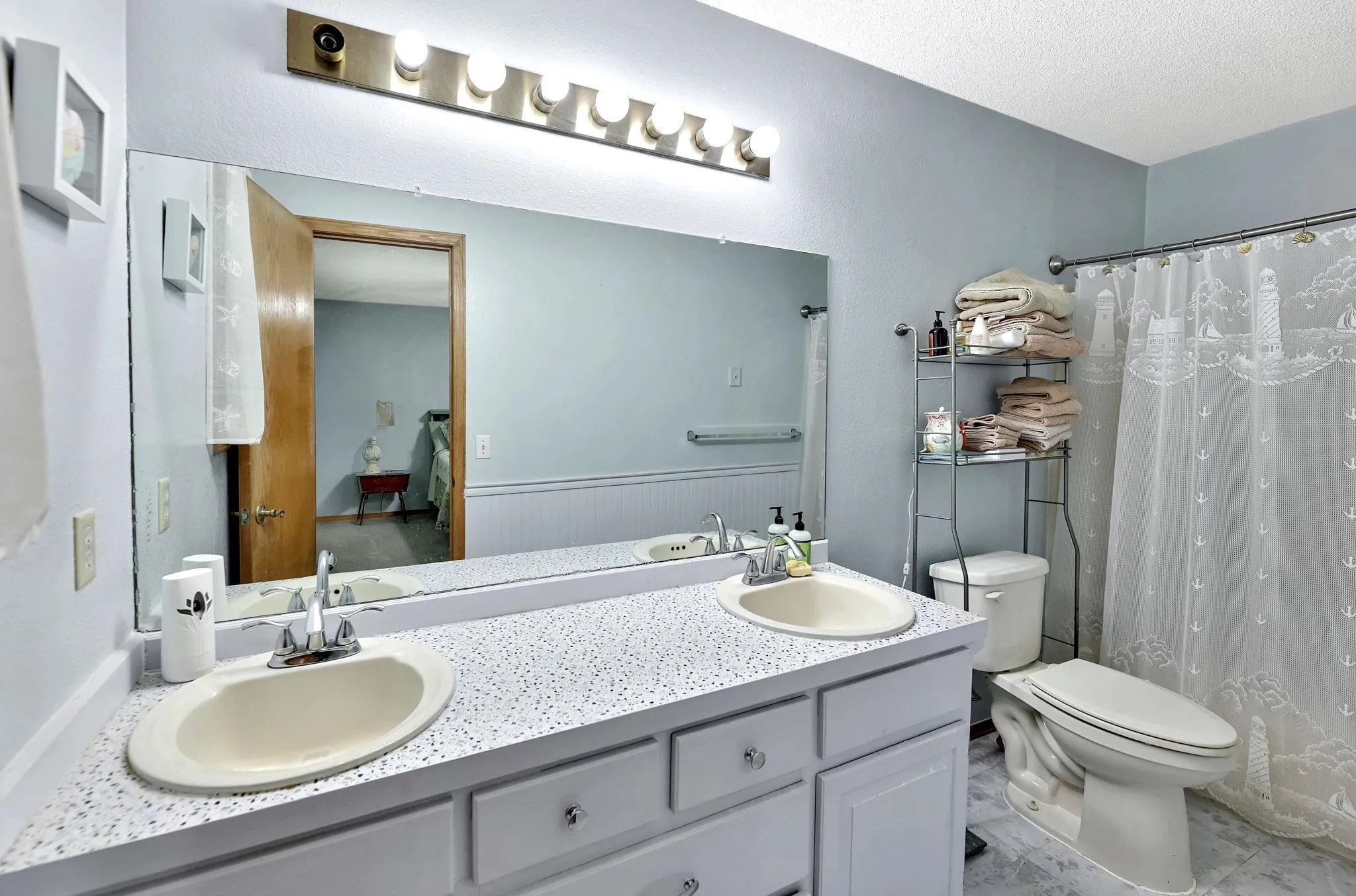 Goddard, Kansas 67052, United States, 4 Bedrooms Bedrooms, ,3 BathroomsBathrooms,Residential,Active,116393