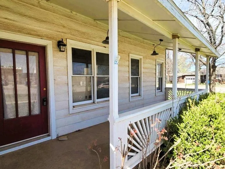 Caldwell, Kansas 67022, United States, 2 Bedrooms Bedrooms, ,1 BathroomBathrooms,Residential,Active,139540