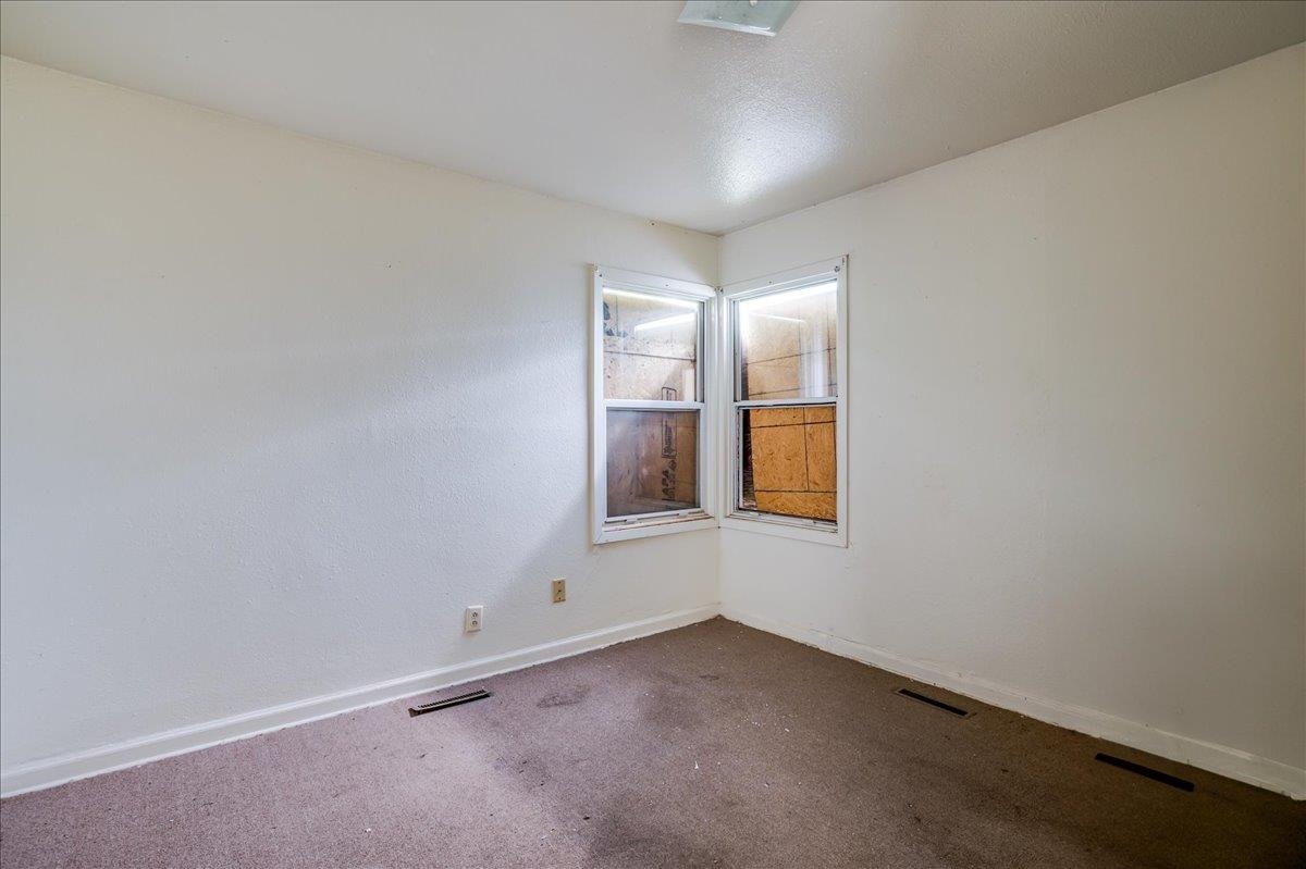 2611 N Shadybrook Ln, Wichita, Kansas image 4