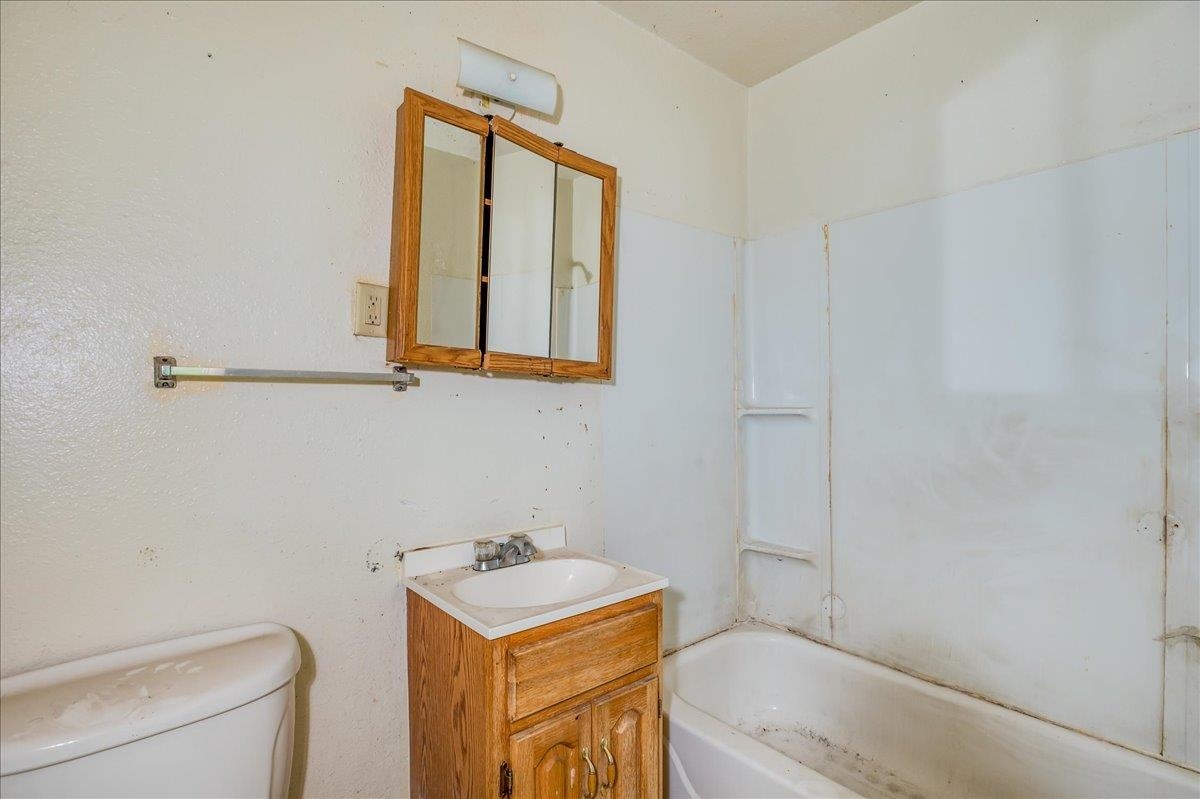 2611 N Shadybrook Ln, Wichita, Kansas image 9