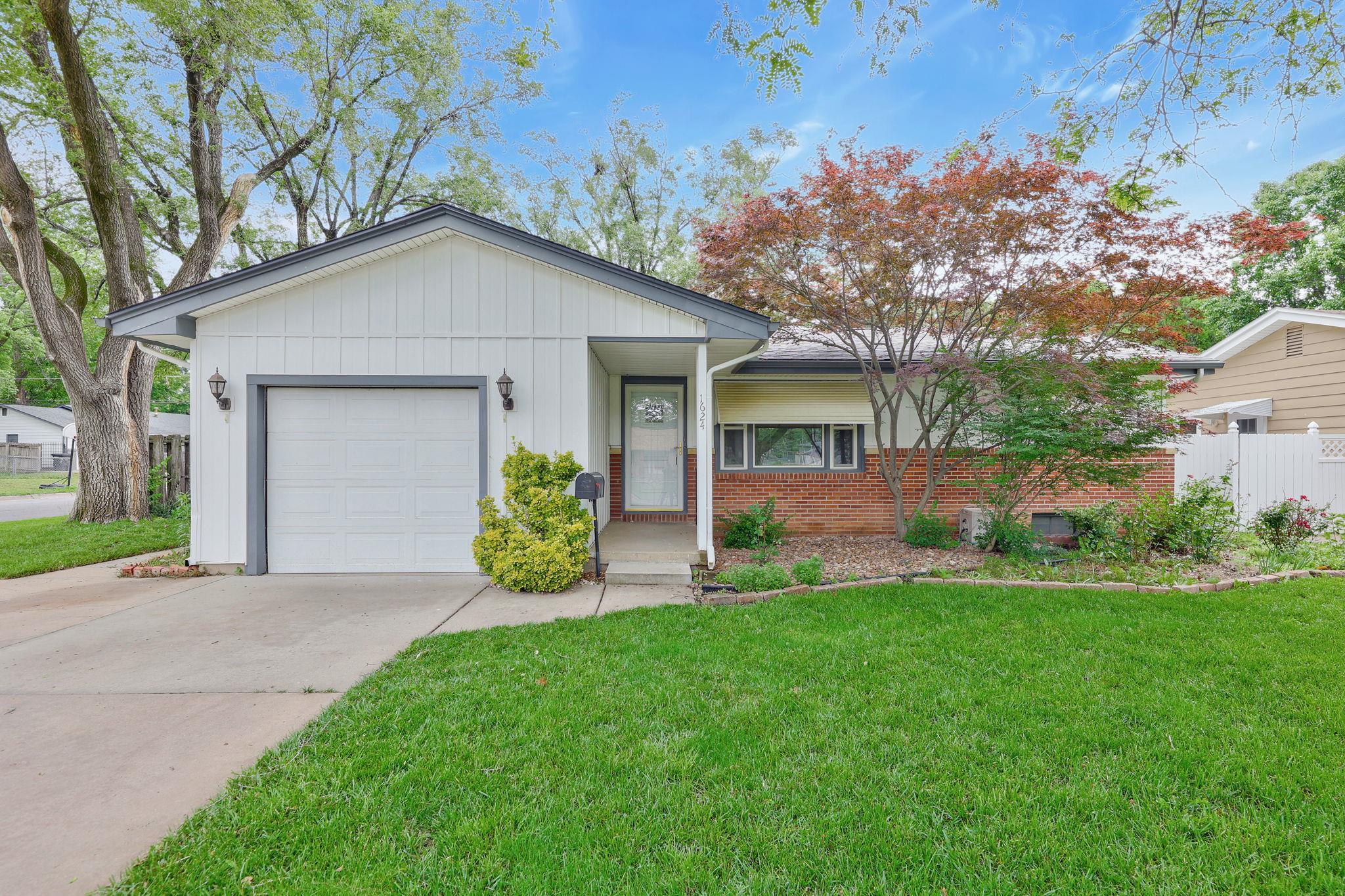 1624 Washington Ln, Augusta, Kansas image 1