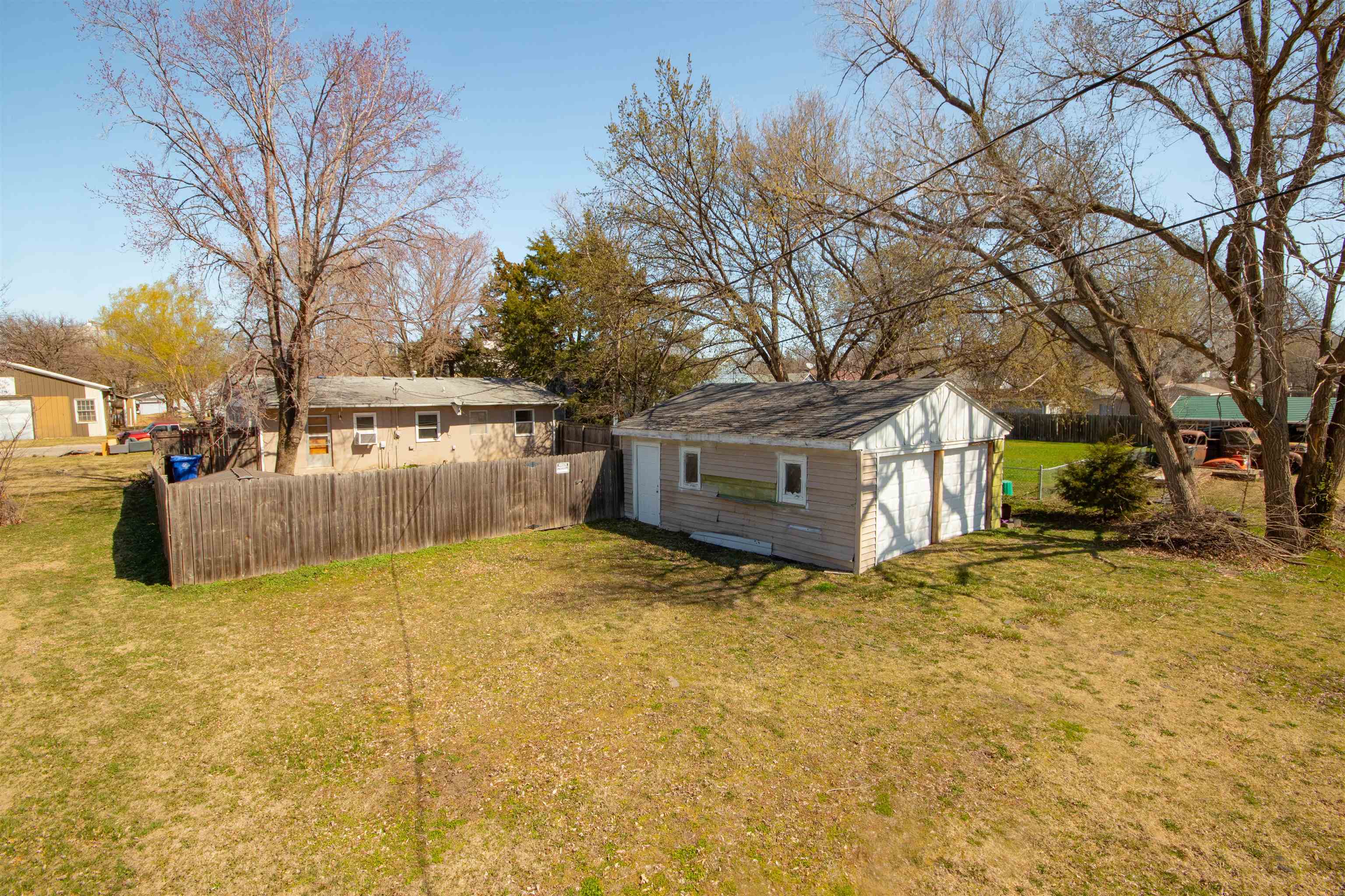 319 W Ruth St, Moundridge, Kansas image 19
