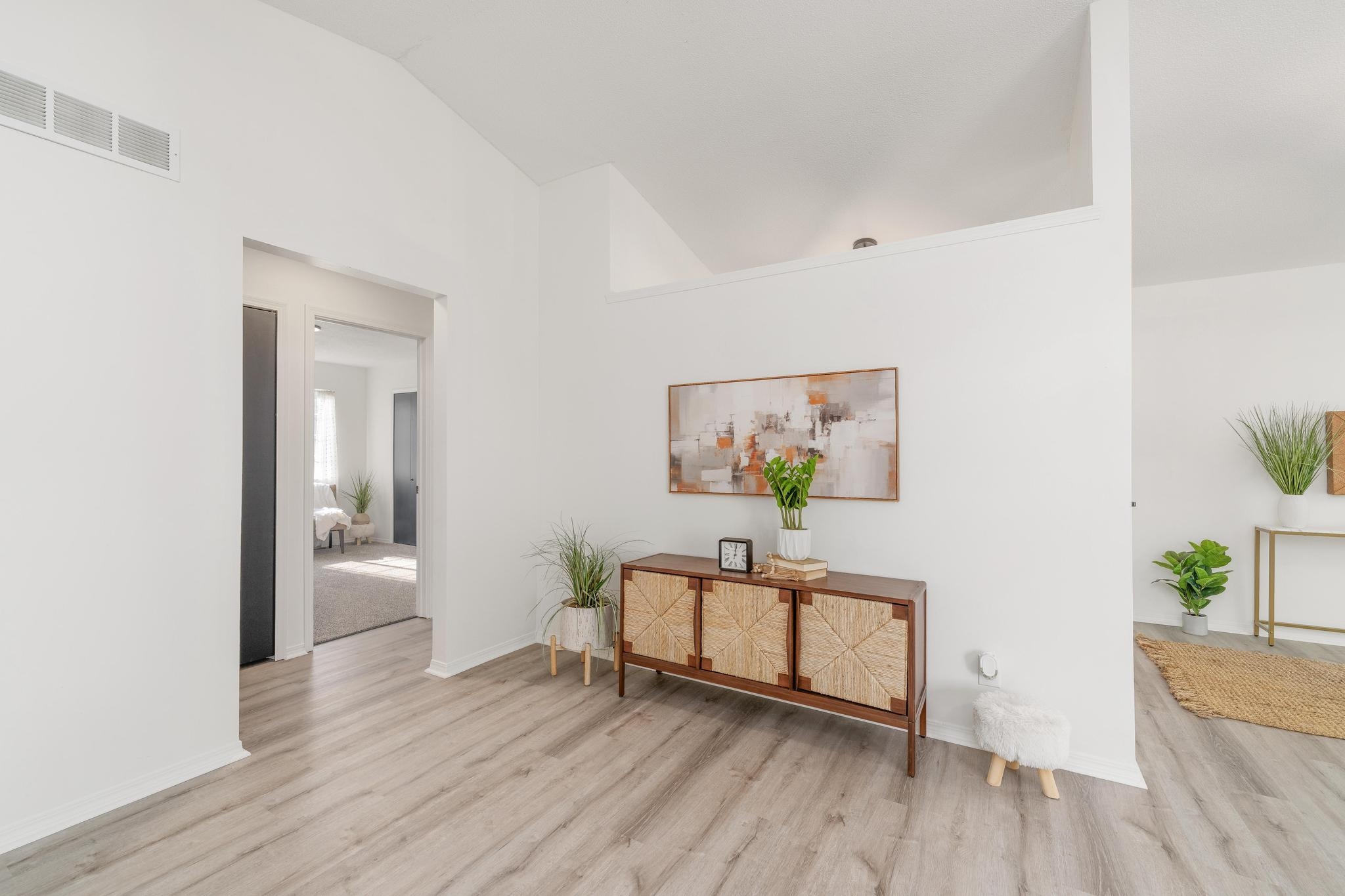 2501 N Beacon Hill St, Wichita, Kansas image 5