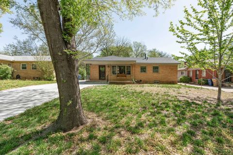 348 S Lakeview Dr, Derby, KS 67037 - #: 637953