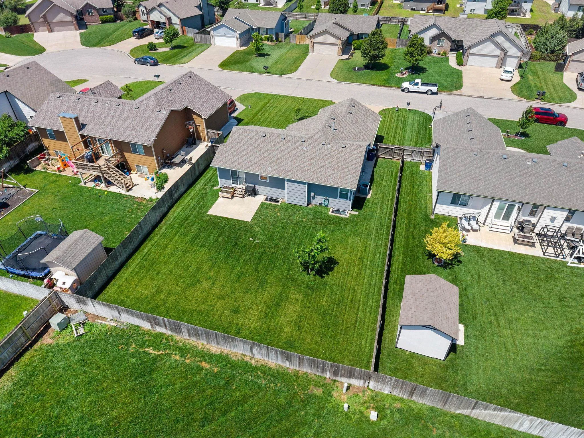 Wichita, Kansas 67235, United States, 3 Bedrooms Bedrooms, ,3 BathroomsBathrooms,Residential,Pending,158707