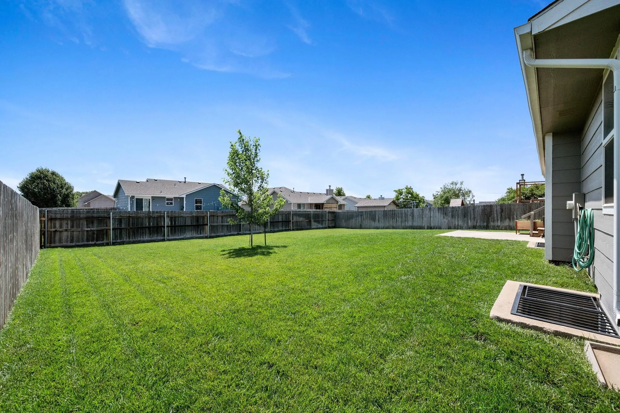 Wichita, Kansas 67235, United States, 3 Bedrooms Bedrooms, ,3 BathroomsBathrooms,Residential,Pending,158707