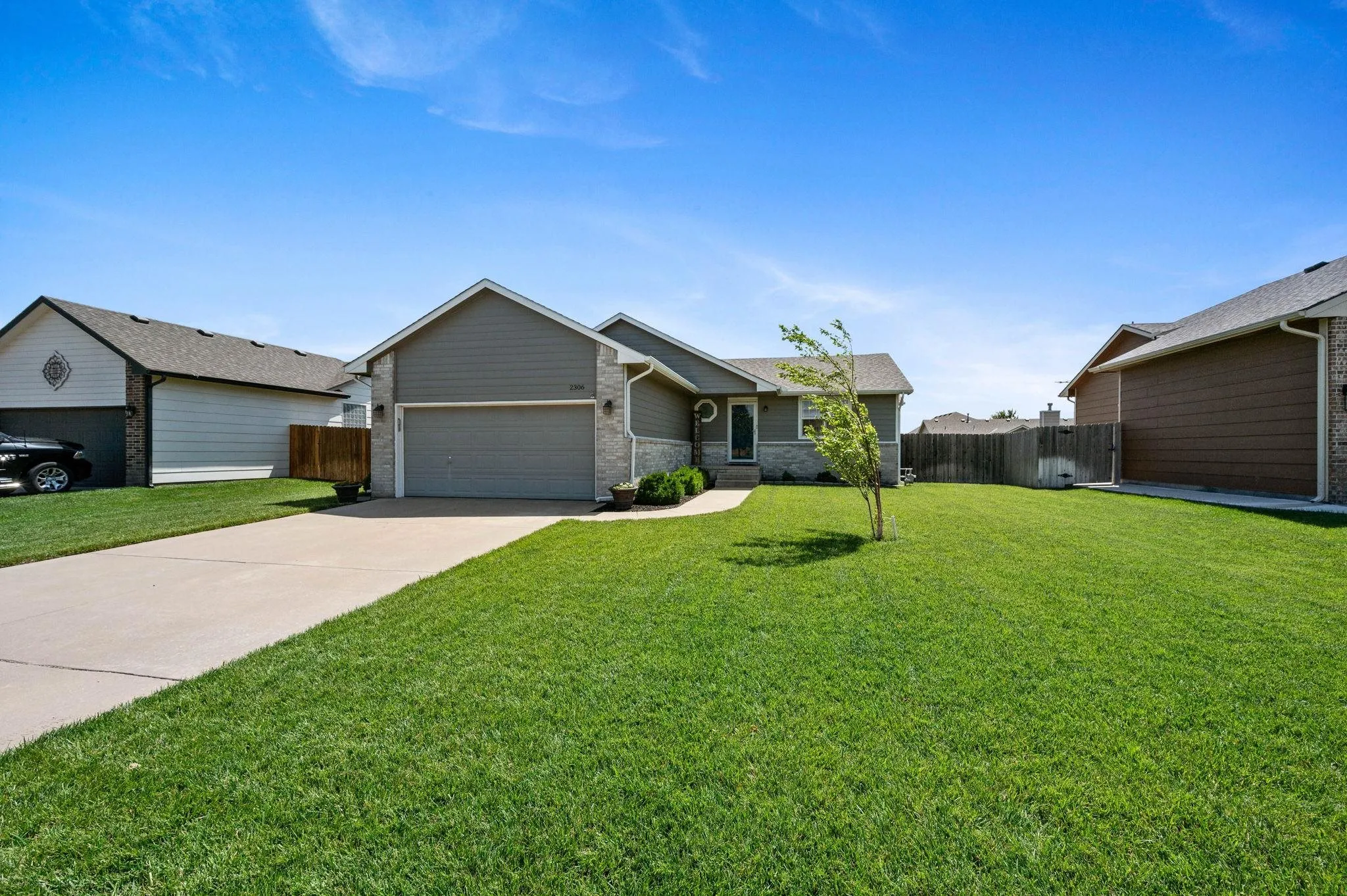 Wichita, Kansas 67235, United States, 3 Bedrooms Bedrooms, ,3 BathroomsBathrooms,Residential,Pending,158707