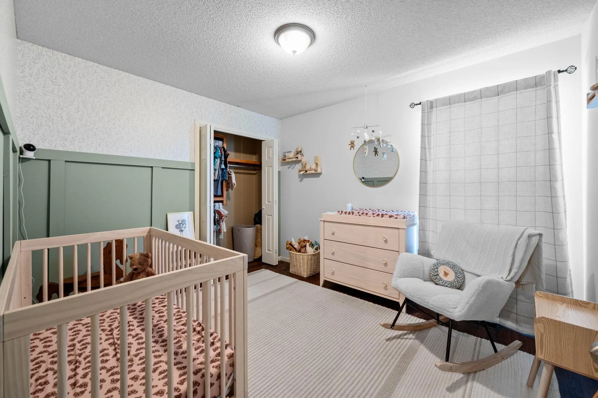 Wichita, Kansas 67235, United States, 3 Bedrooms Bedrooms, ,3 BathroomsBathrooms,Residential,Pending,158707