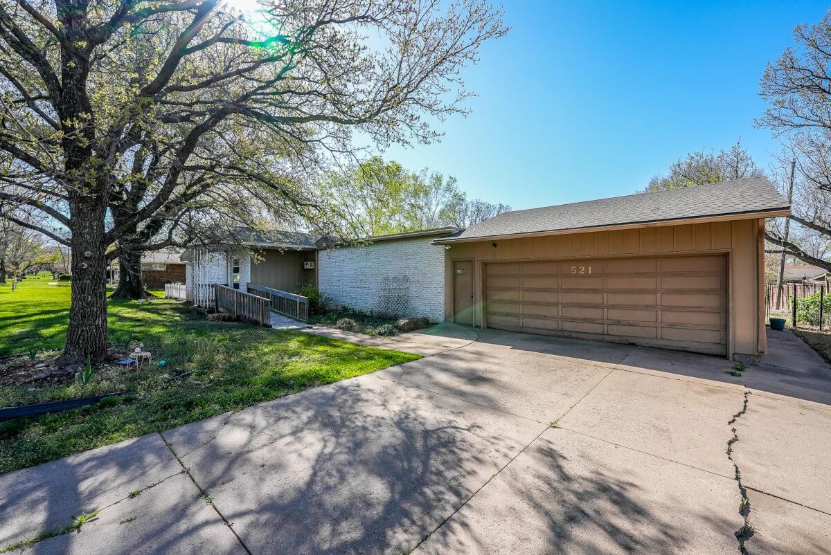 521 E Post Rd, El Dorado, Kansas image 2